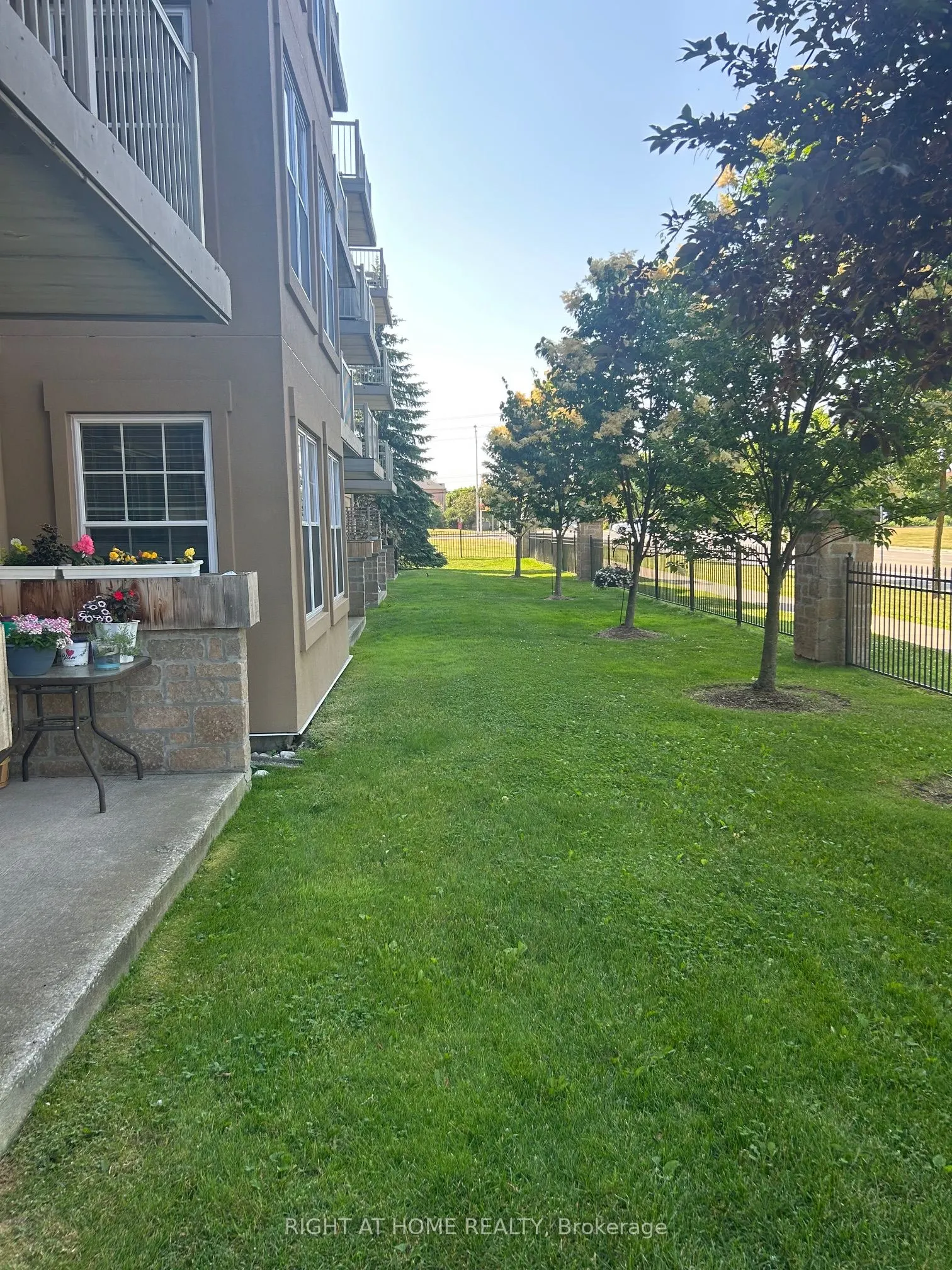 1480 Bishops Gate E, #105