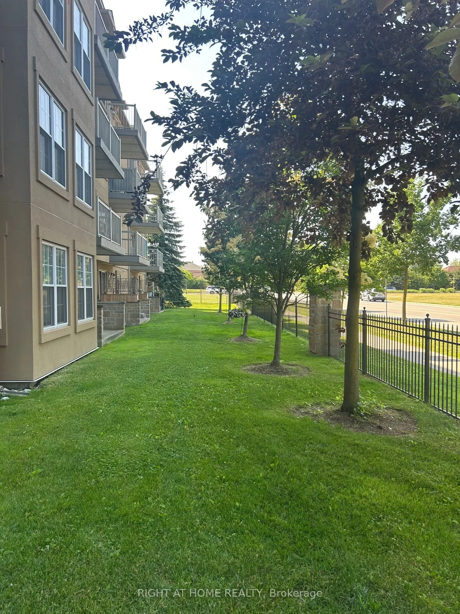 1480 Bishops Gate E, #105