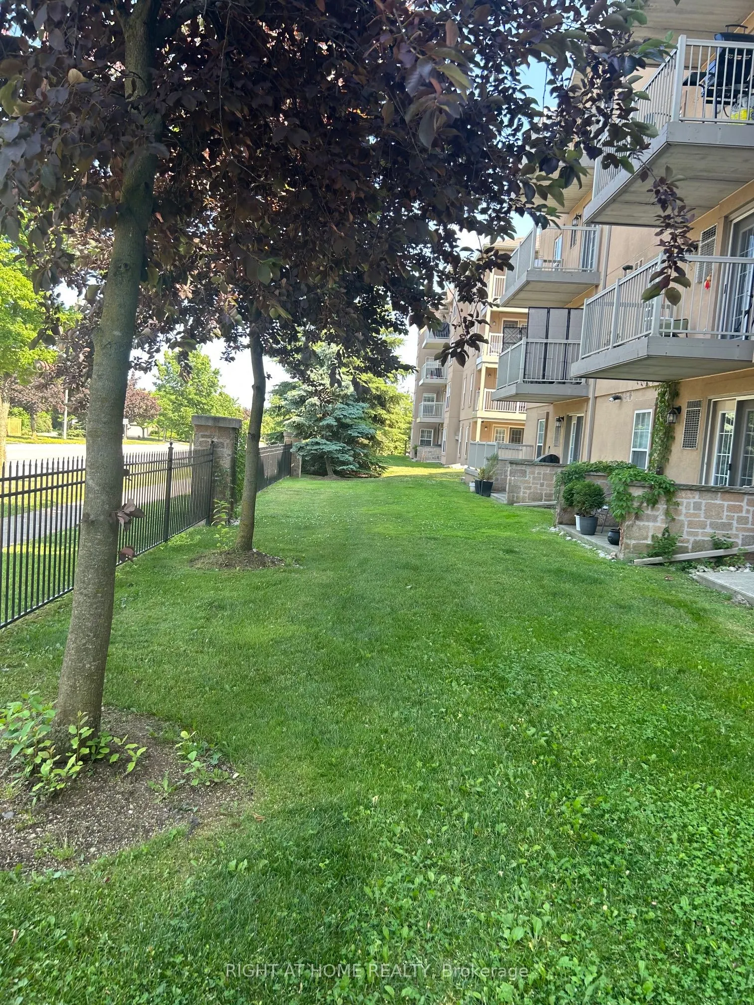 1480 Bishops Gate E, #105
