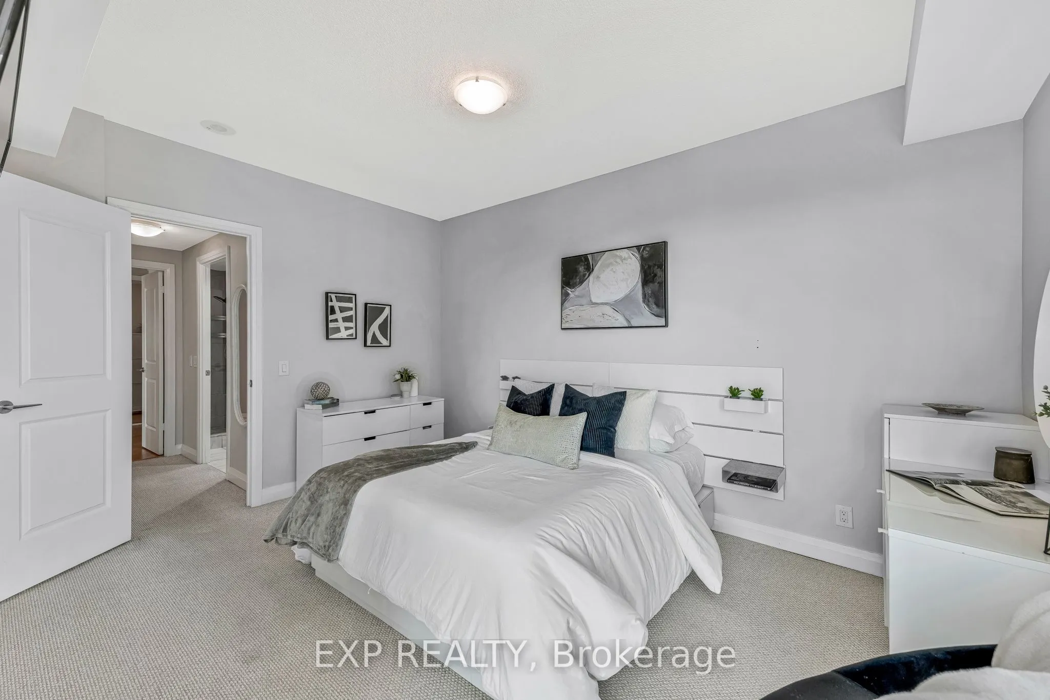 1055 Southdown Road, #611