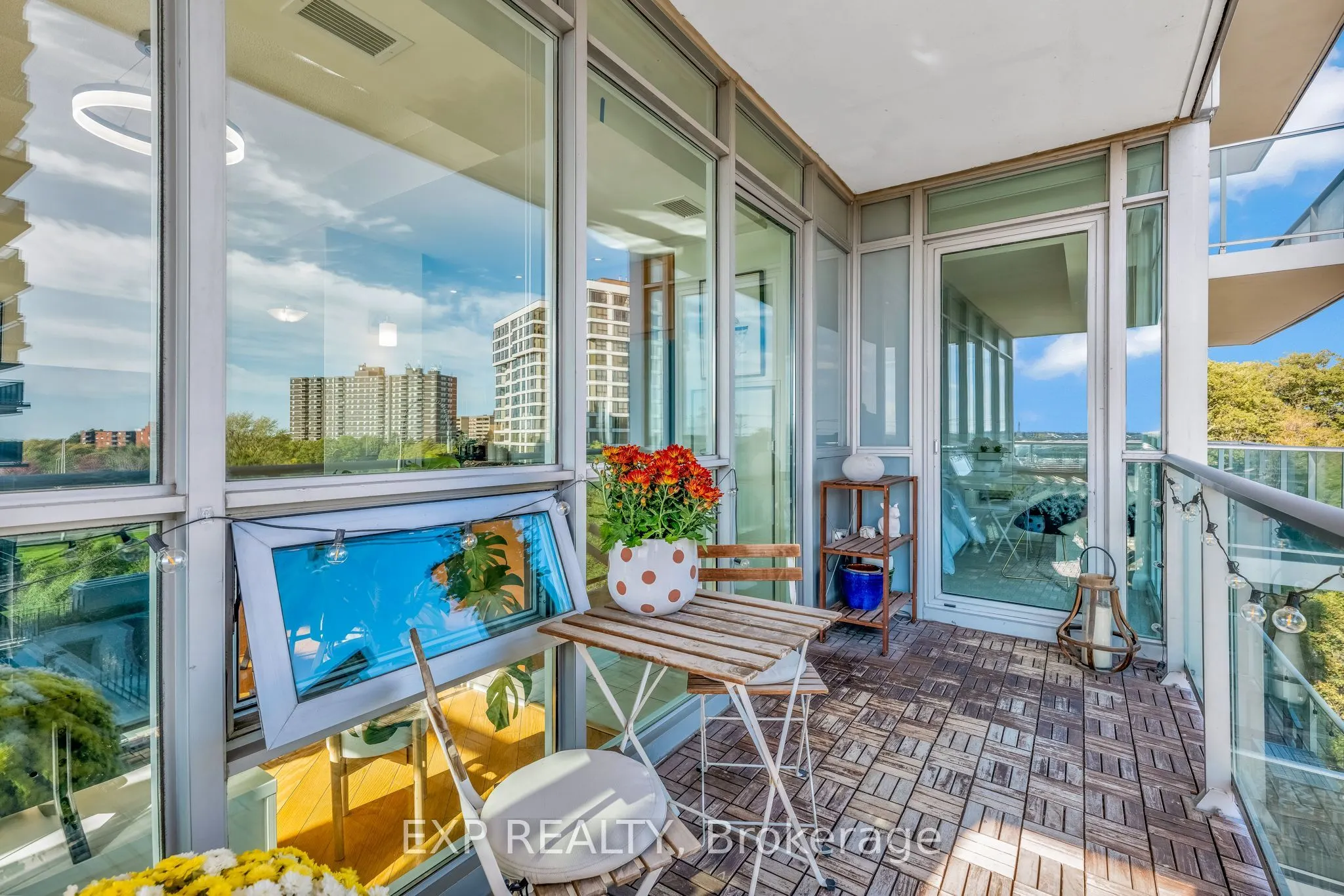1055 Southdown Road, #611