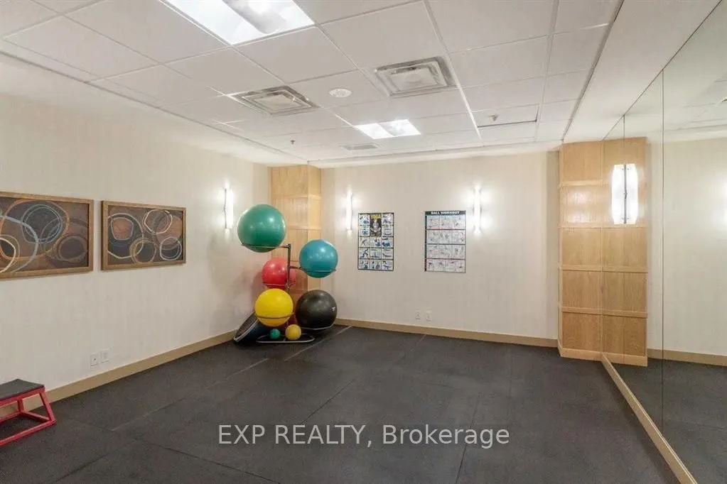 1055 Southdown Road, #611