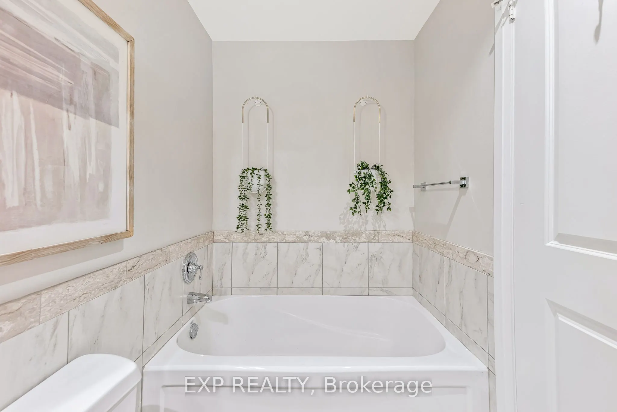 1055 Southdown Road, #611
