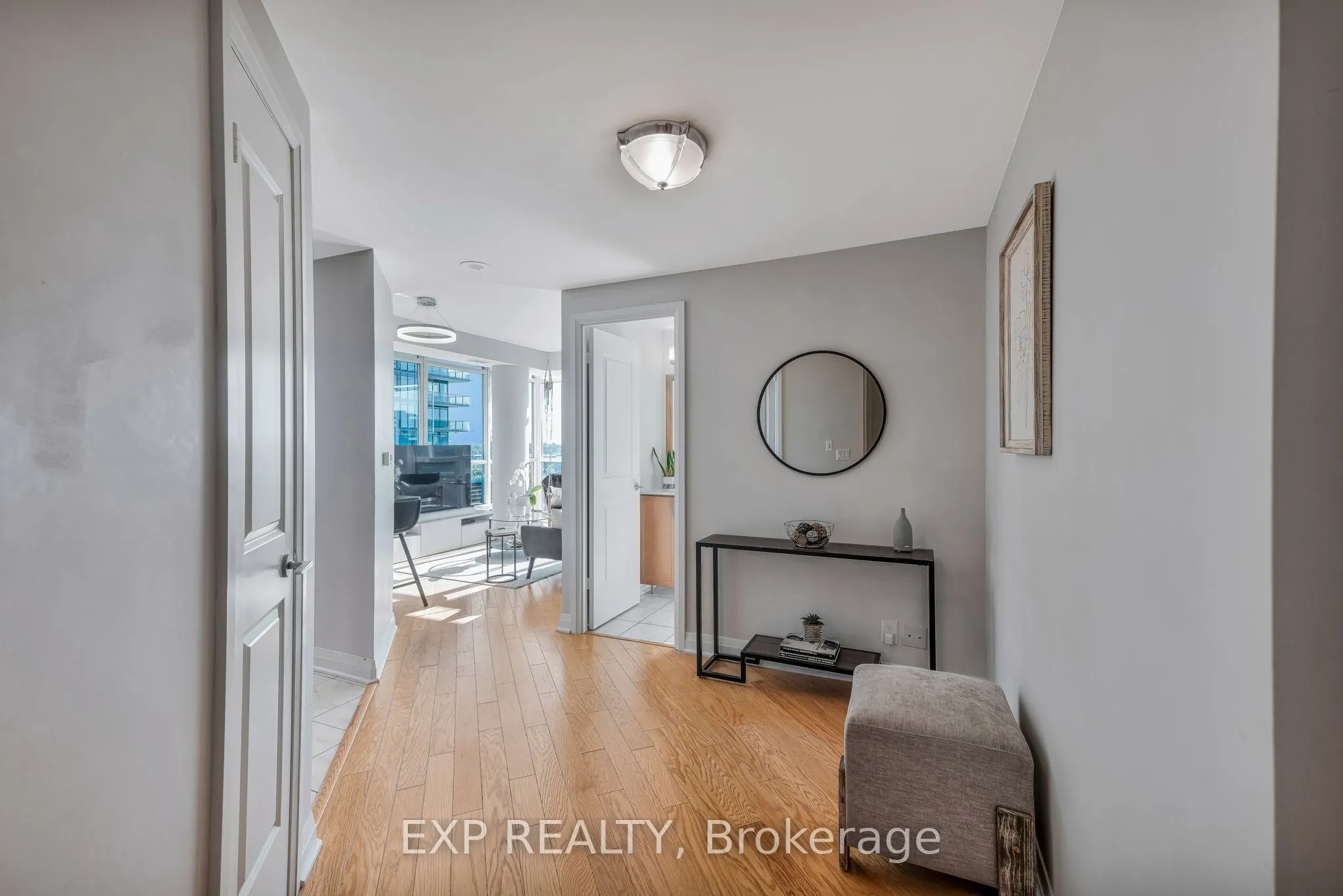 1055 Southdown Road, #611
