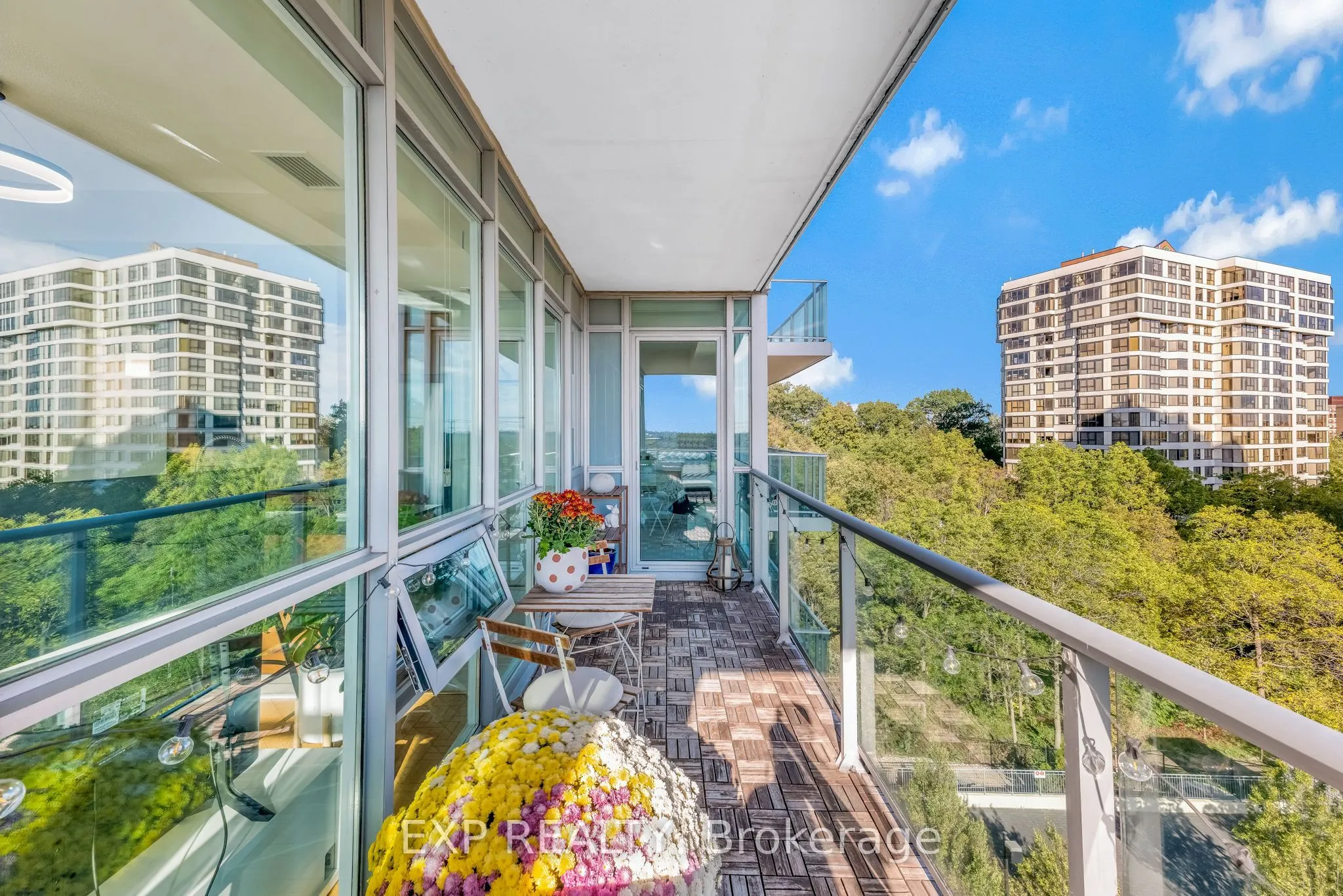 1055 Southdown Road, #611