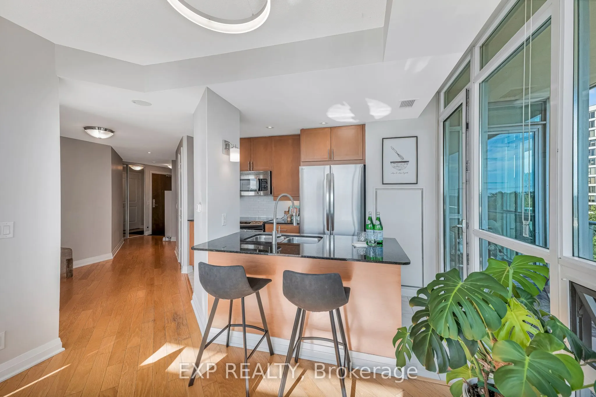 1055 Southdown Road, #611