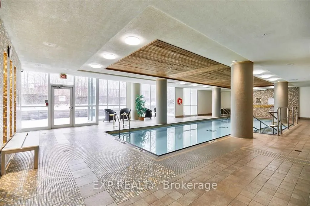 1055 Southdown Road, #611