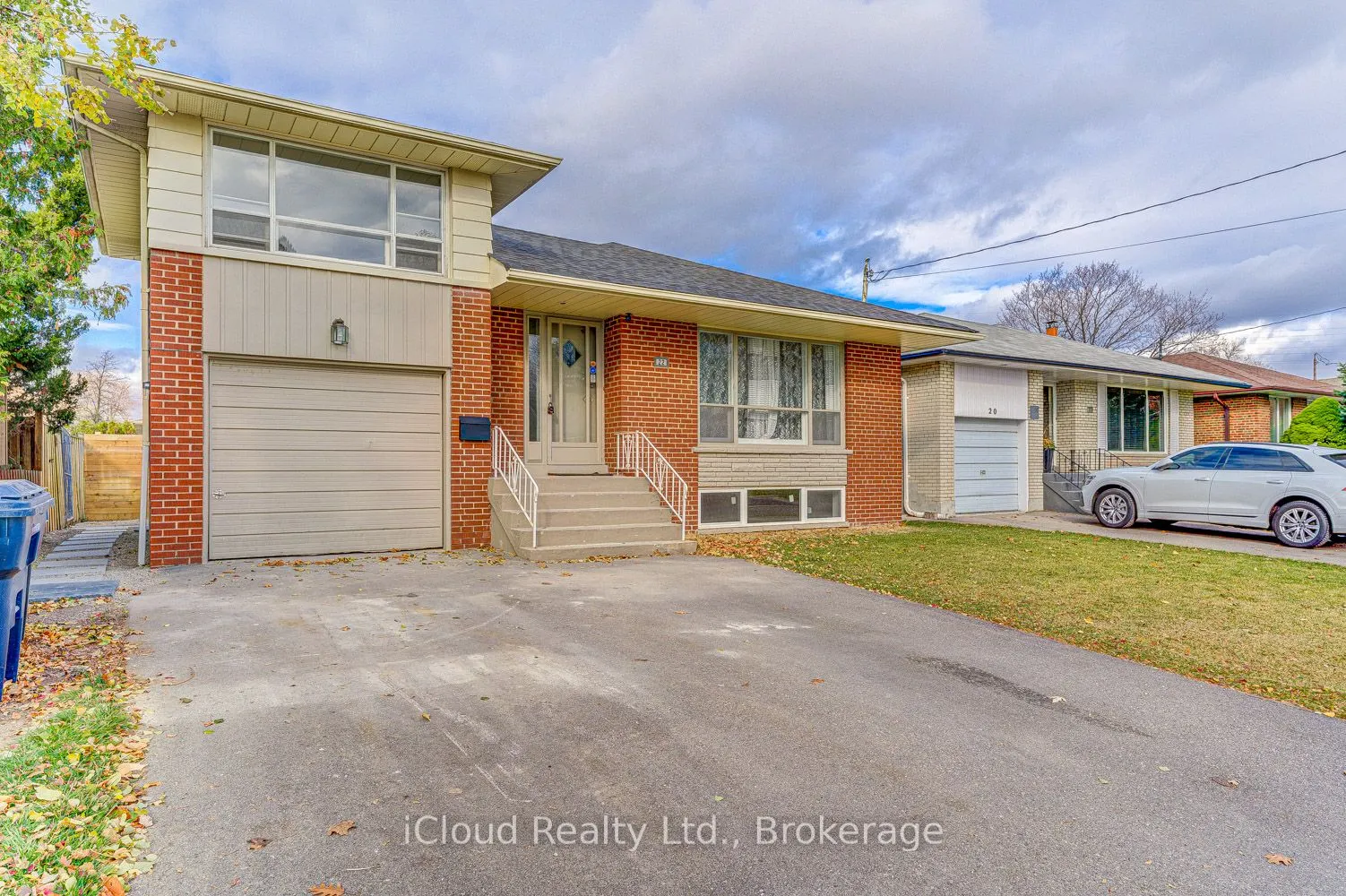 22 Decarie Circle