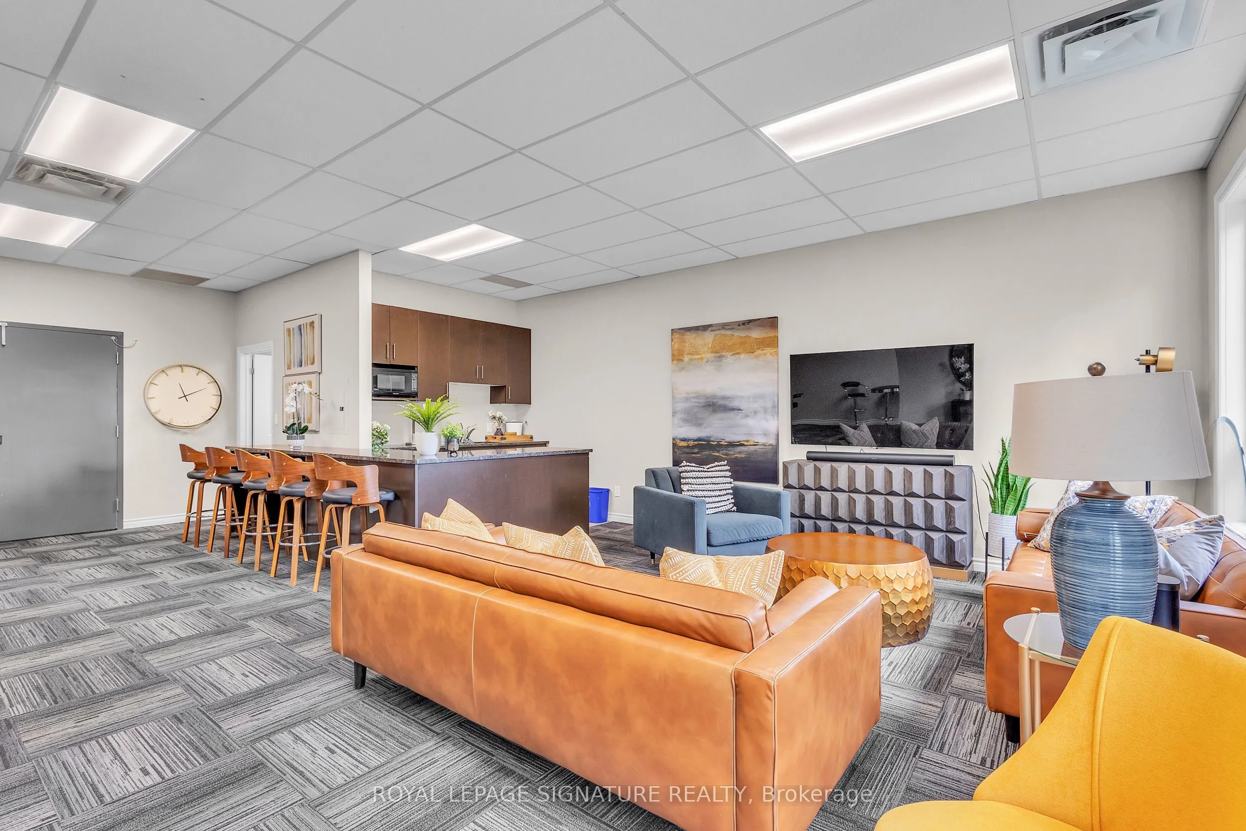 5327 Upper Middle Road W, #504