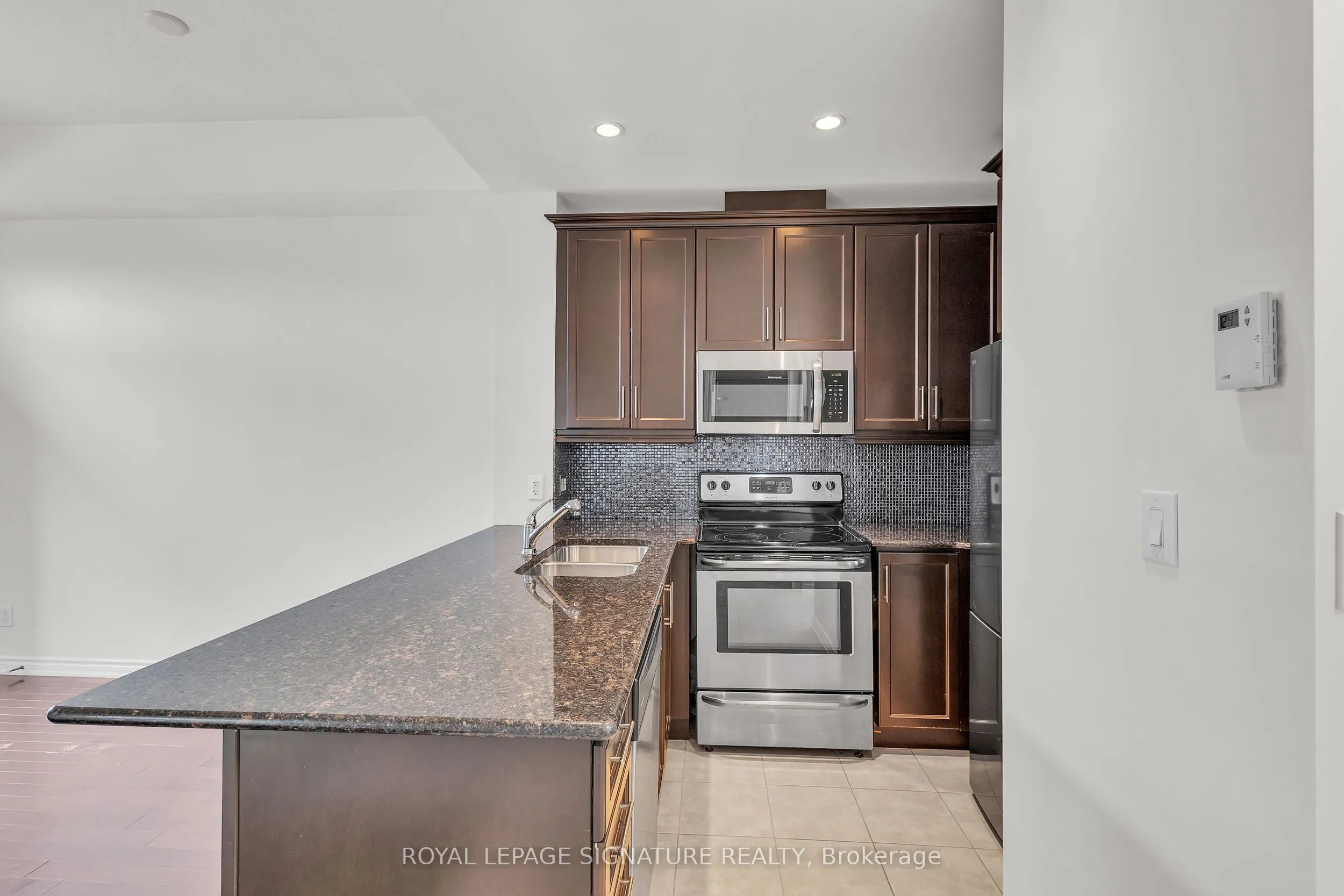 5327 Upper Middle Road W, #504