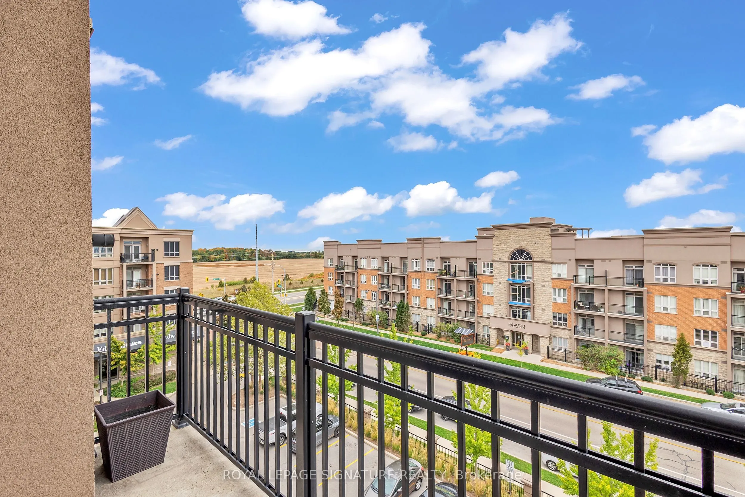 5327 Upper Middle Road W, #504