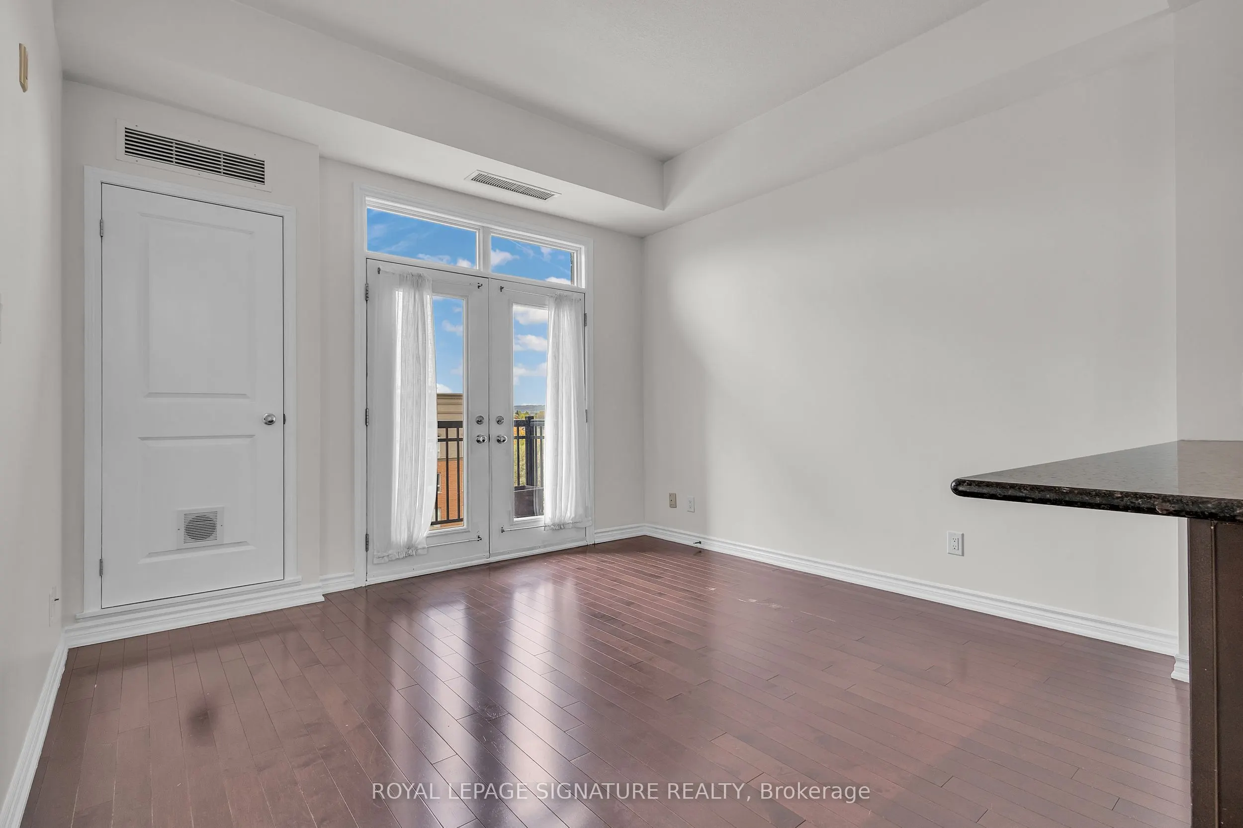 5327 Upper Middle Road W, #504