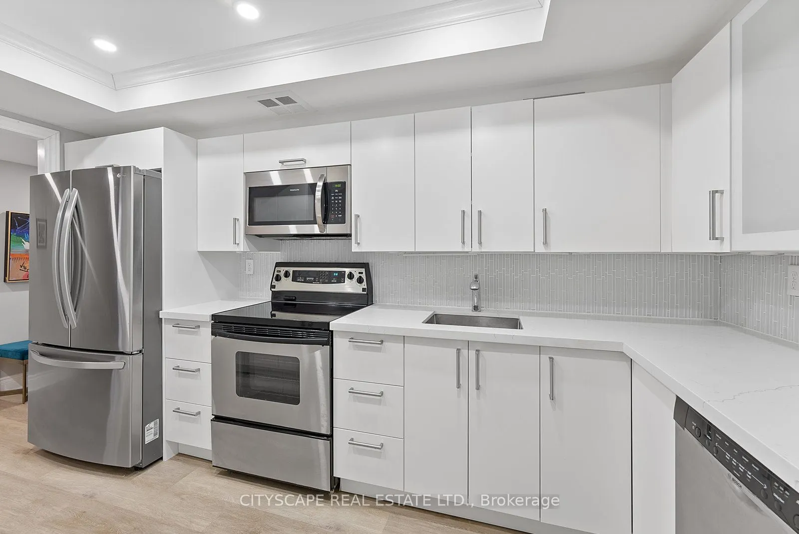 2045 Lake Shore Boulevard W, #202