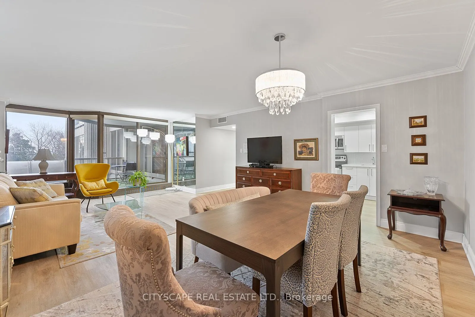 2045 Lake Shore Boulevard W, #202