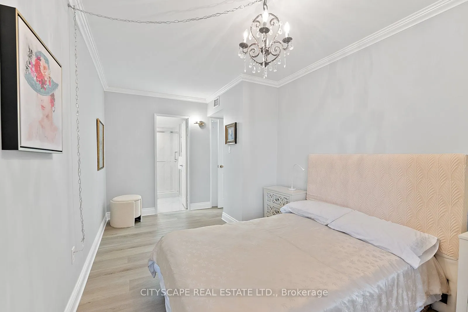 2045 Lake Shore Boulevard W, #202