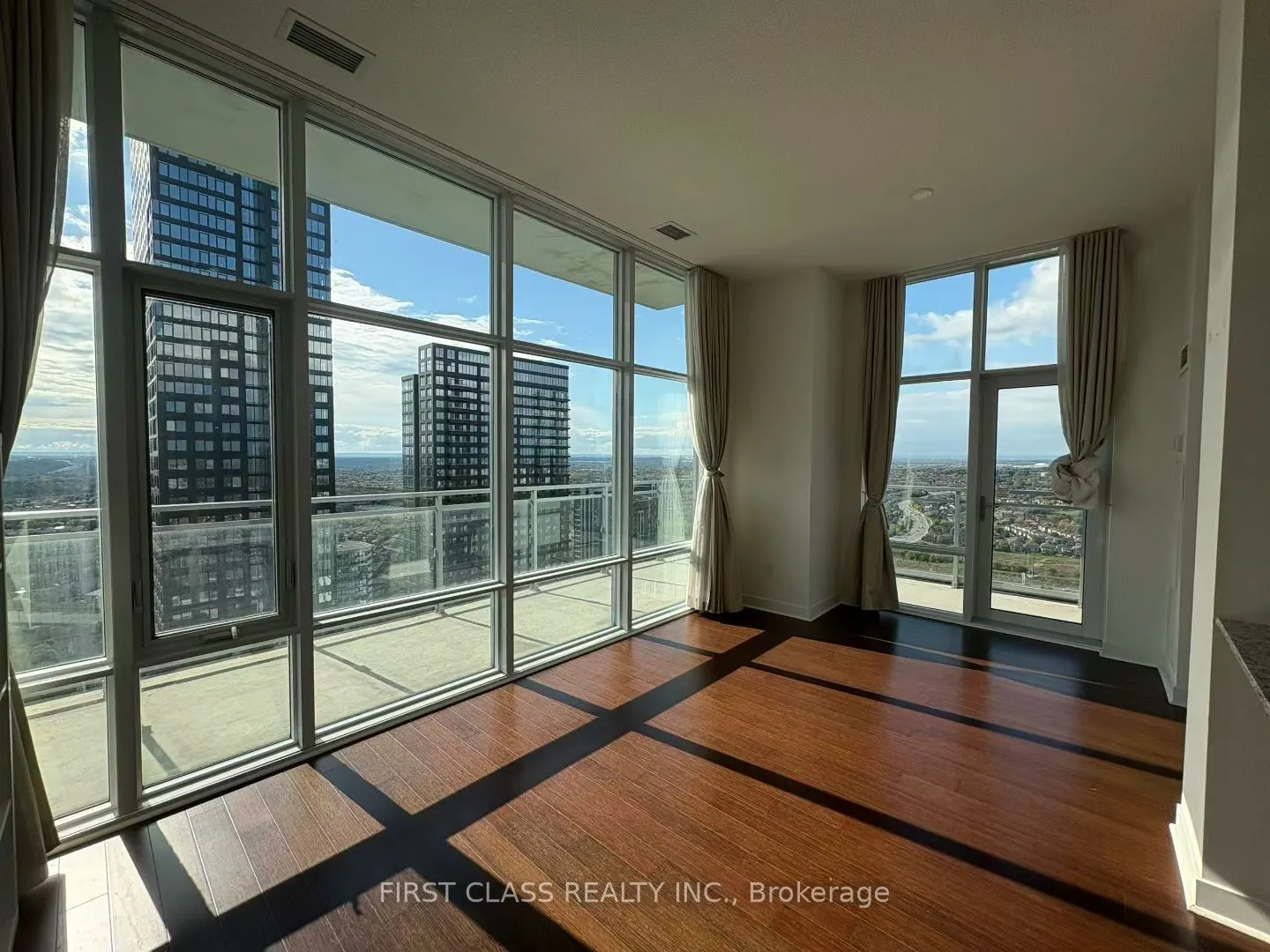 360 Square One Drive, #3208