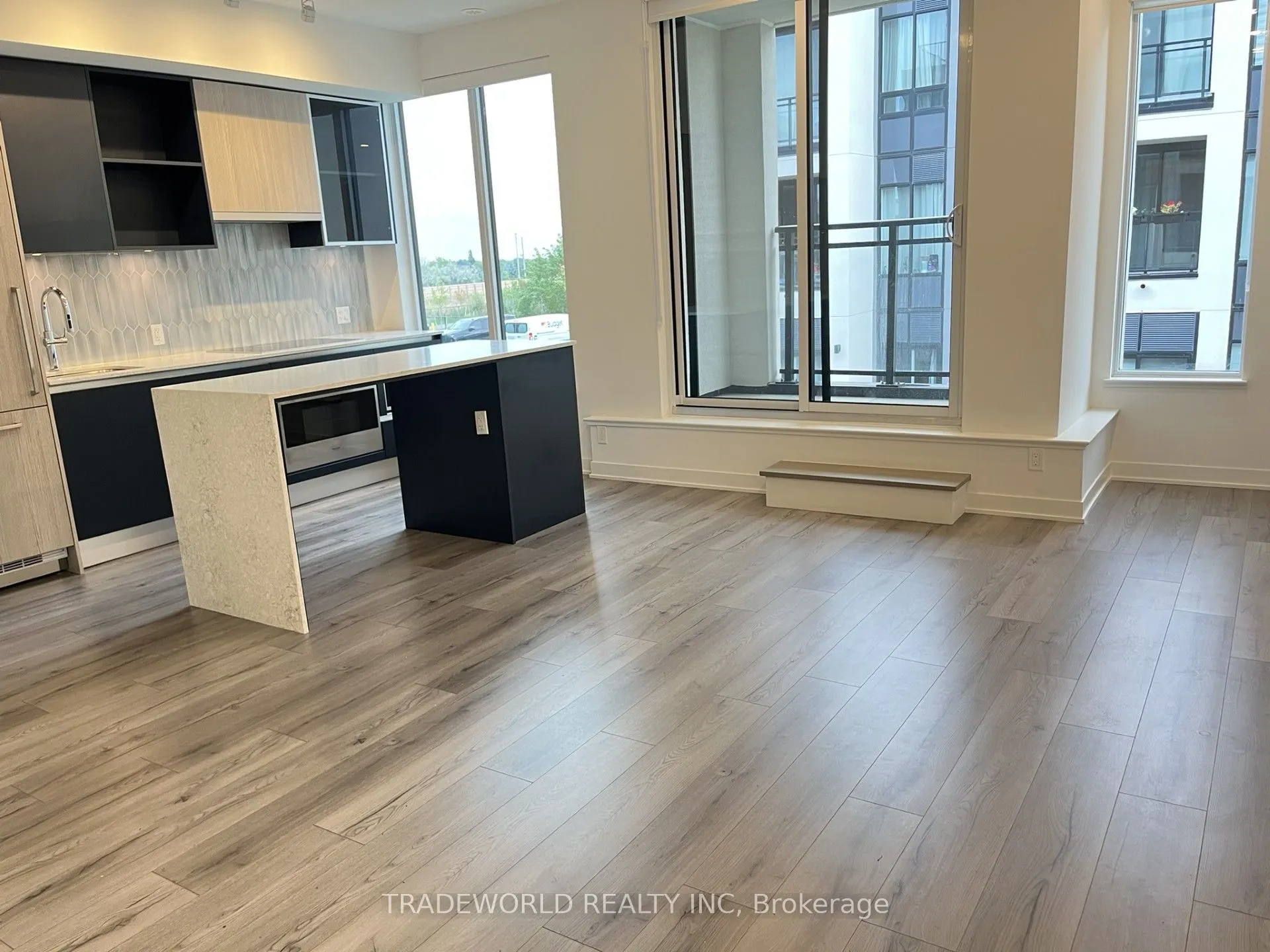 3020 Trailside Drive, #127