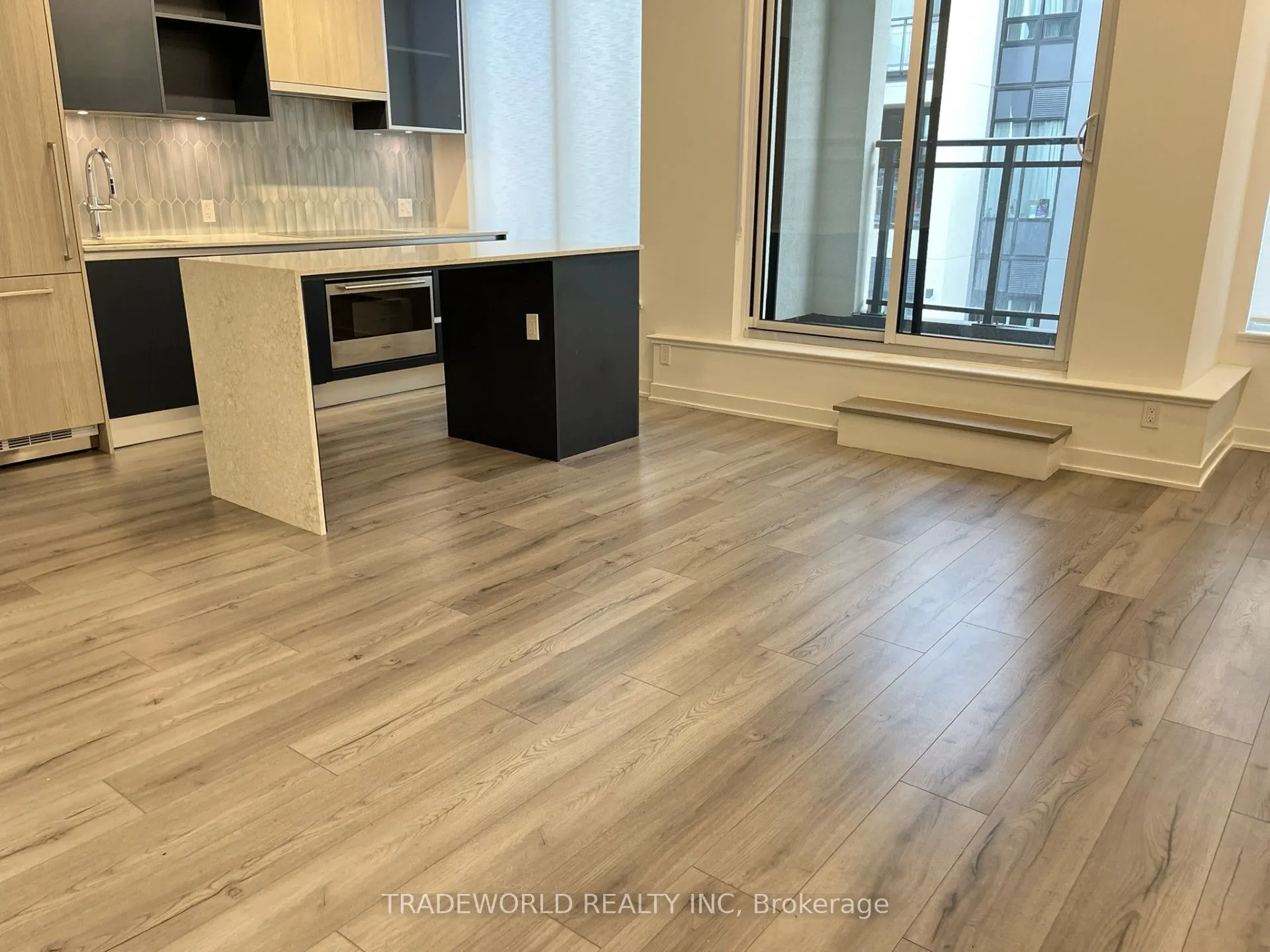 3020 Trailside Drive, #127