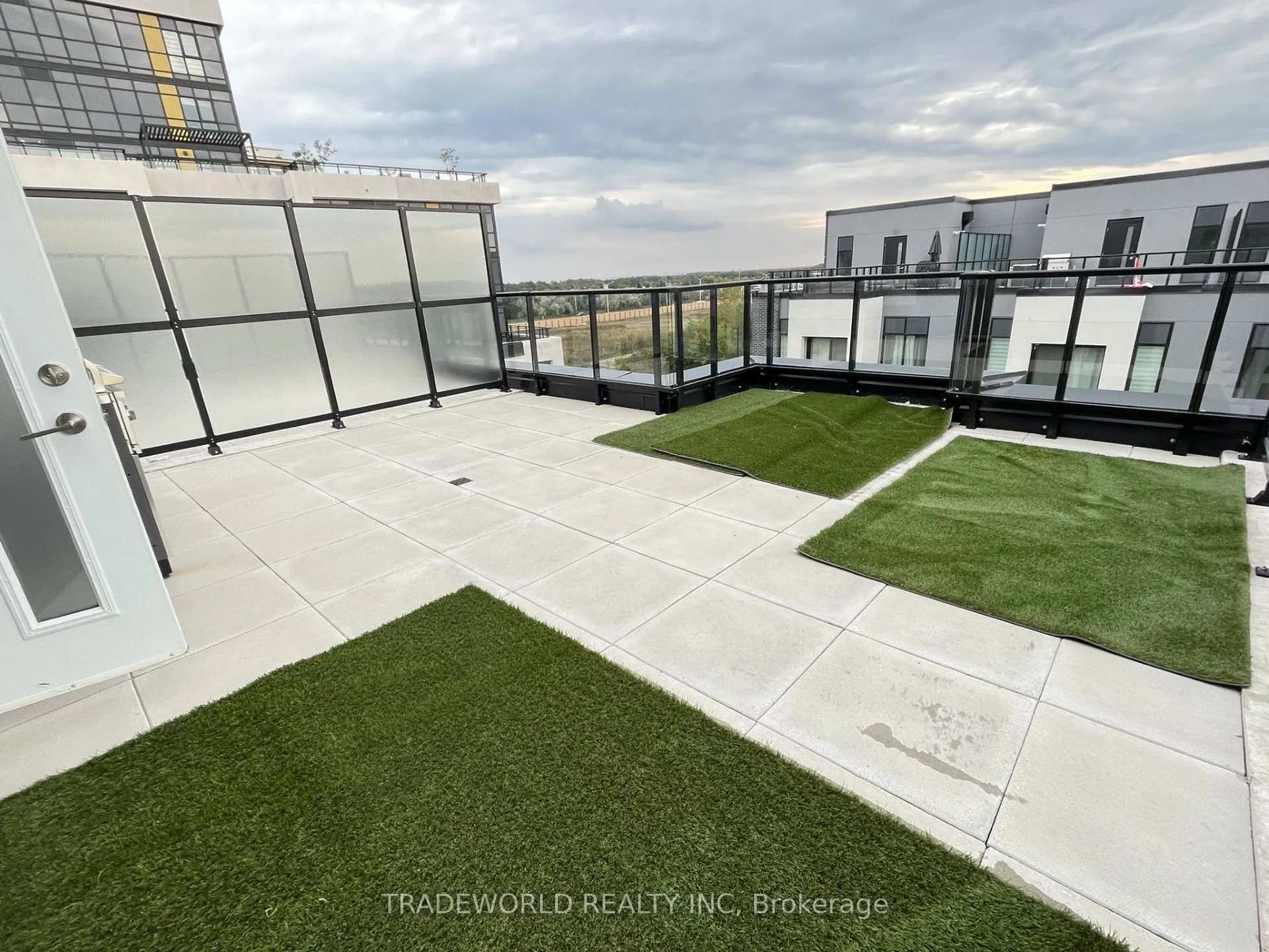 3020 Trailside Drive, #127