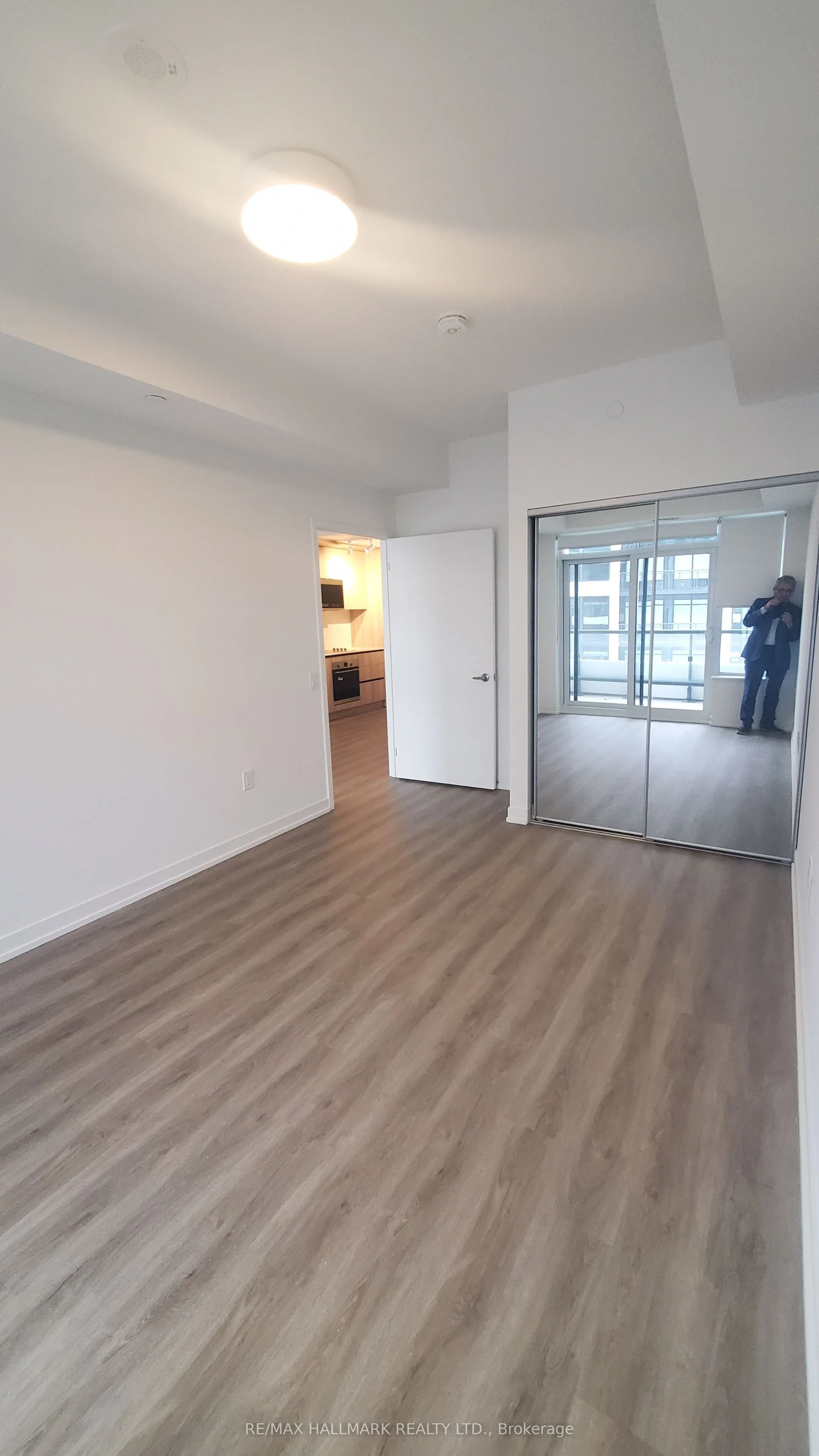 2485 Eglinton Avenue W, #808