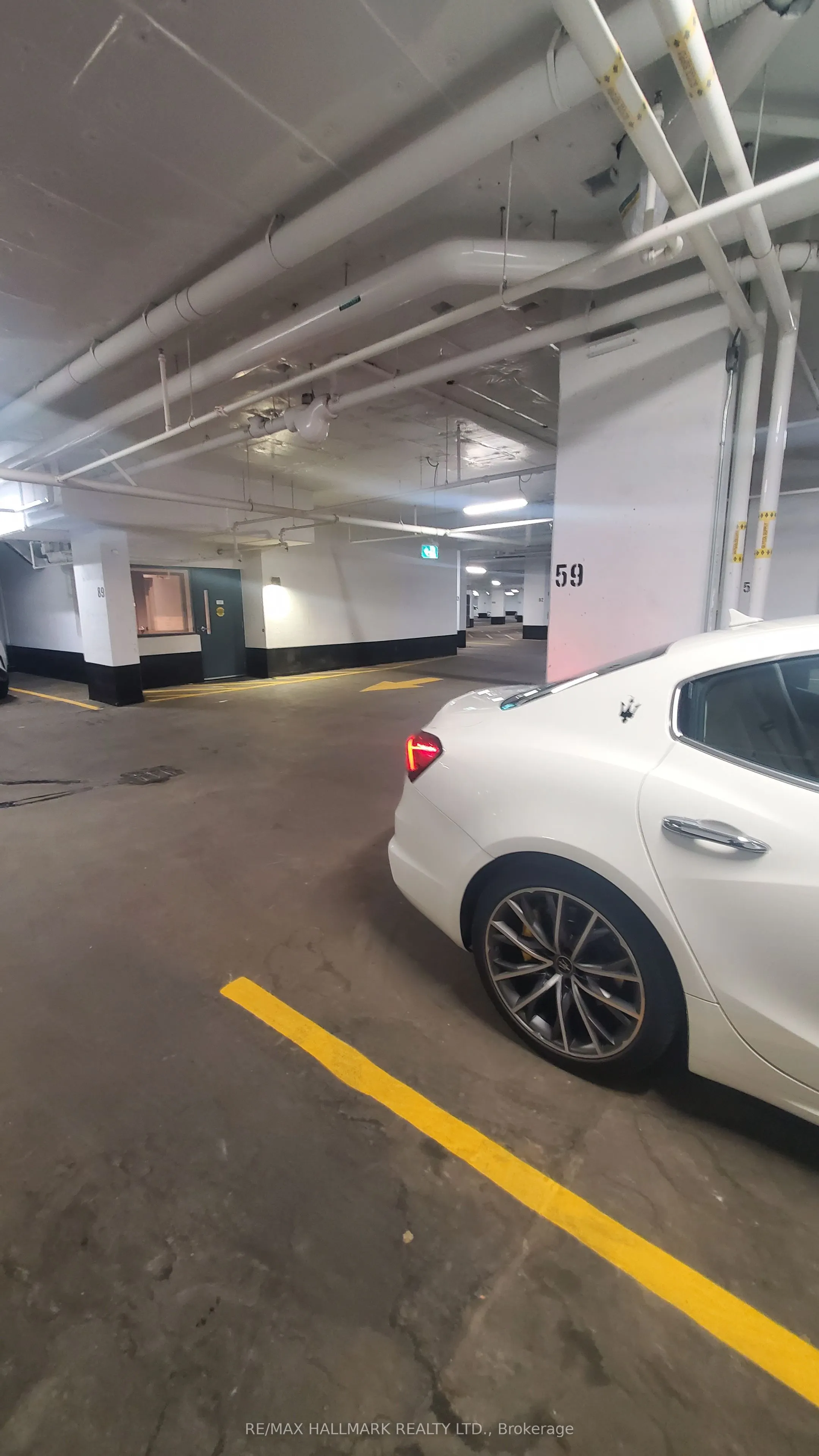 2485 Eglinton Avenue W, #808