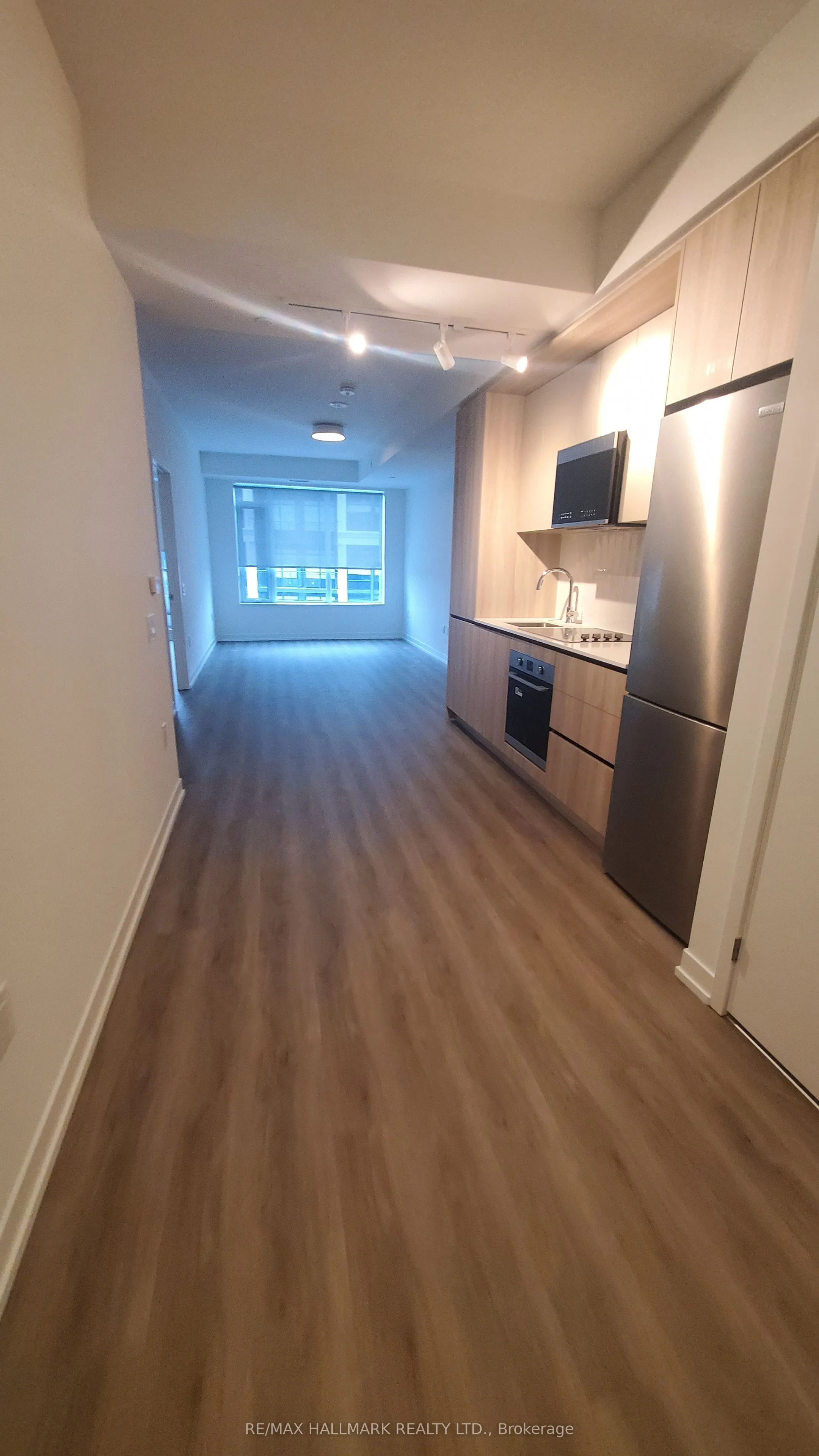 2485 Eglinton Avenue W, #808