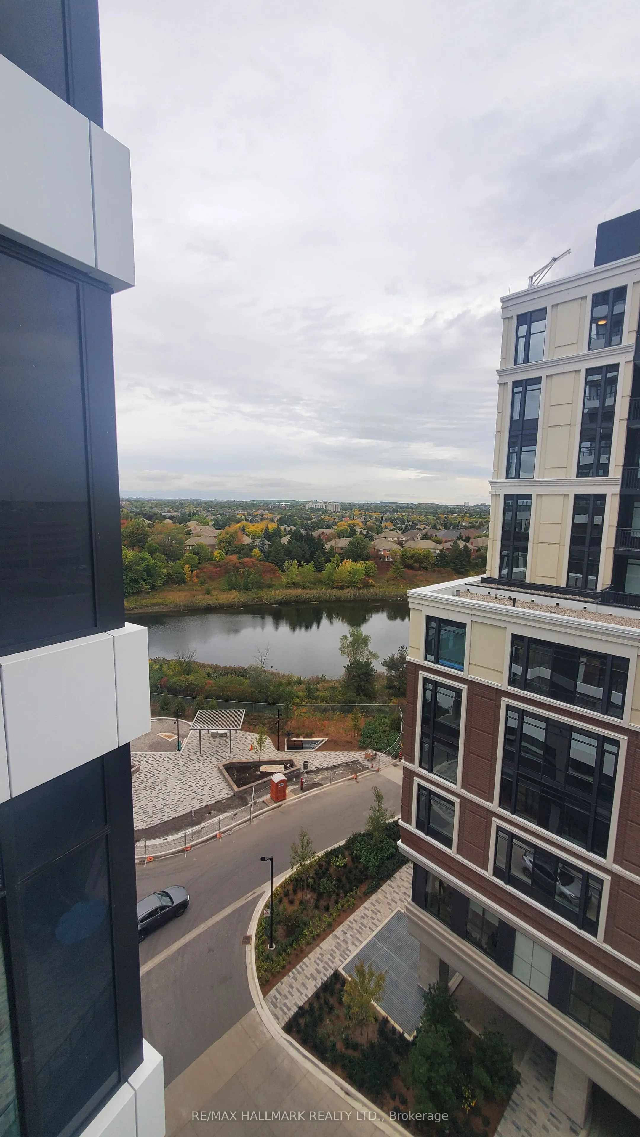 2485 Eglinton Avenue W, #808