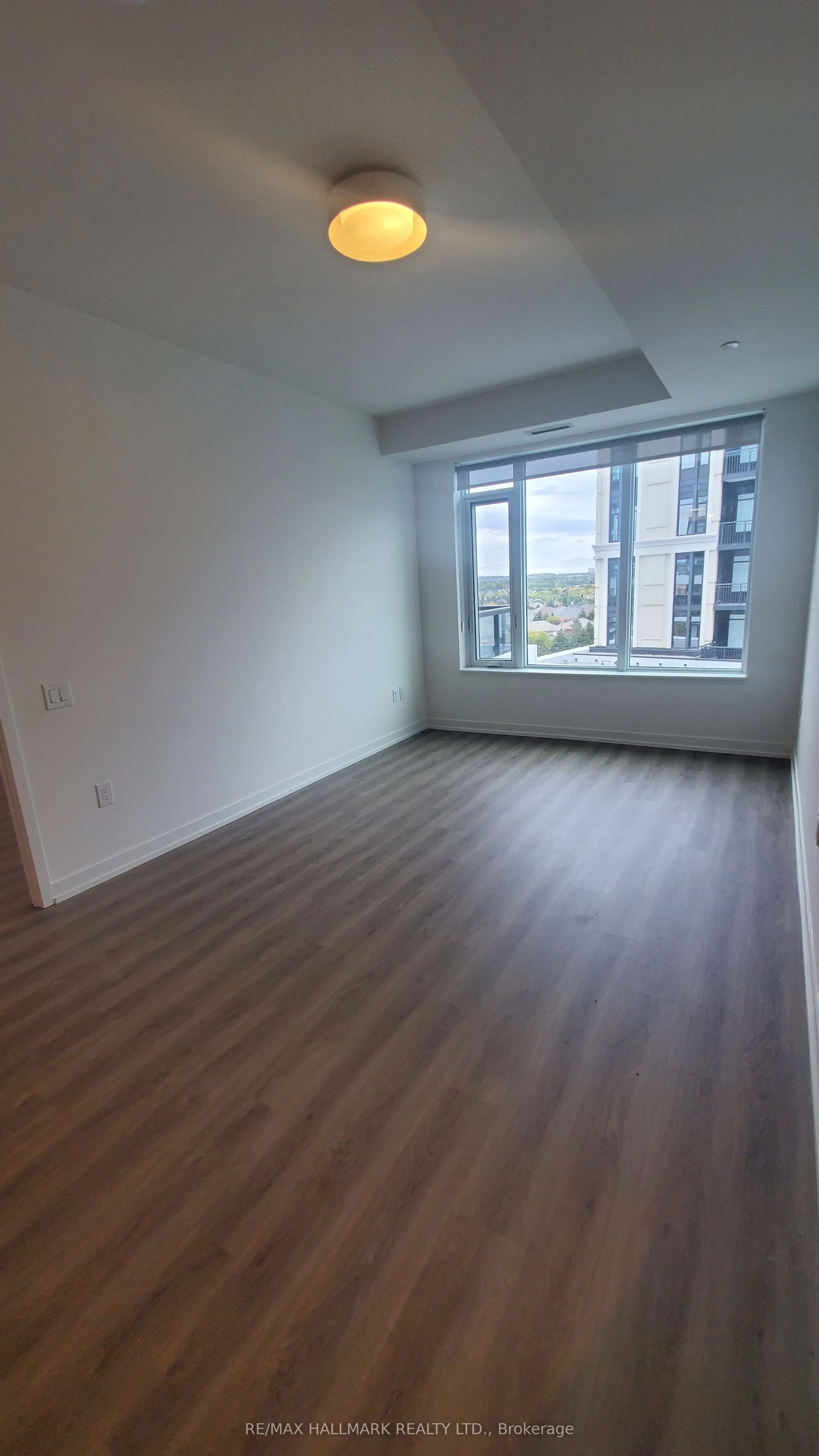 2485 Eglinton Avenue W, #808