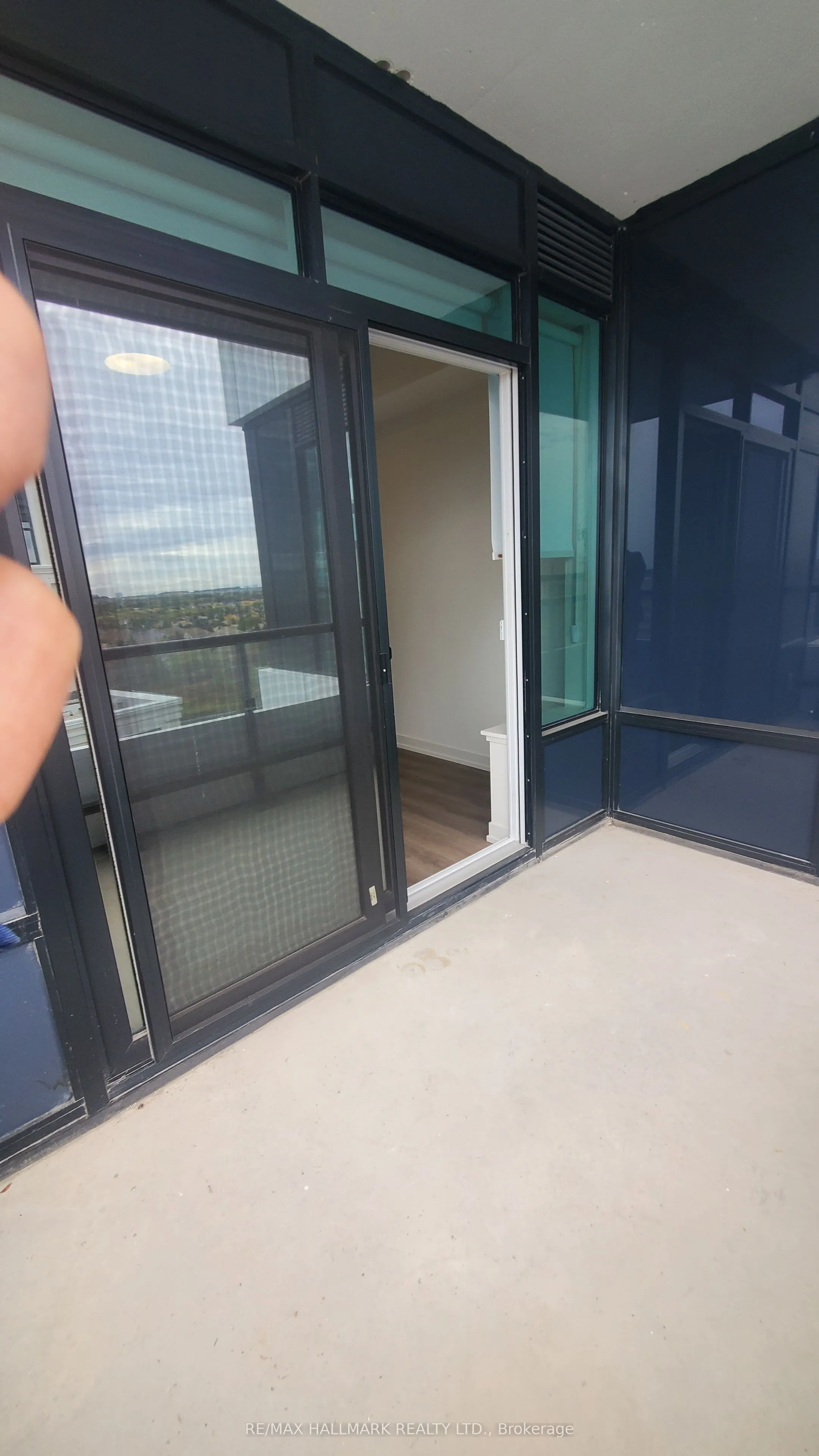 2485 Eglinton Avenue W, #808