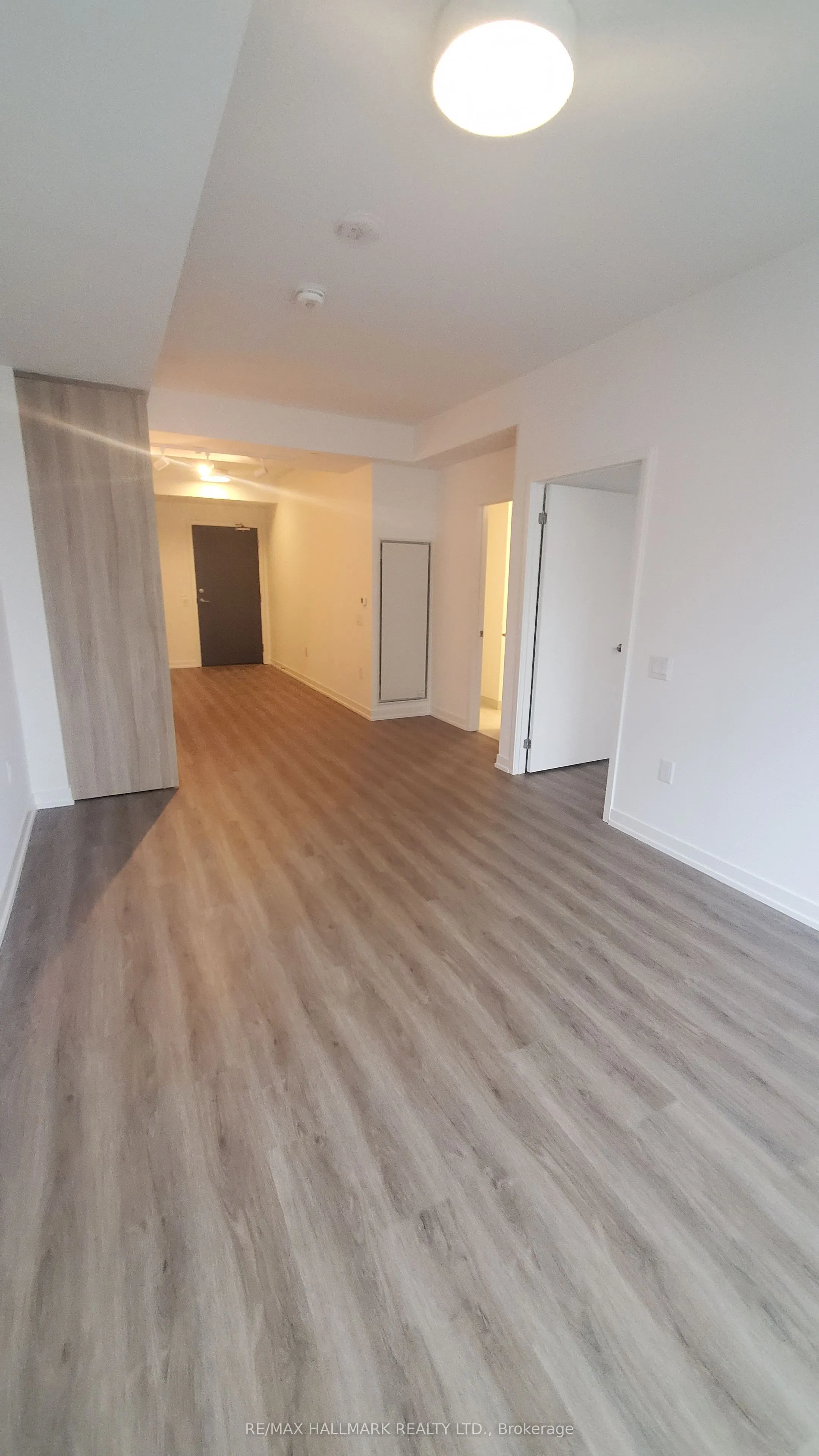 2485 Eglinton Avenue W, #808