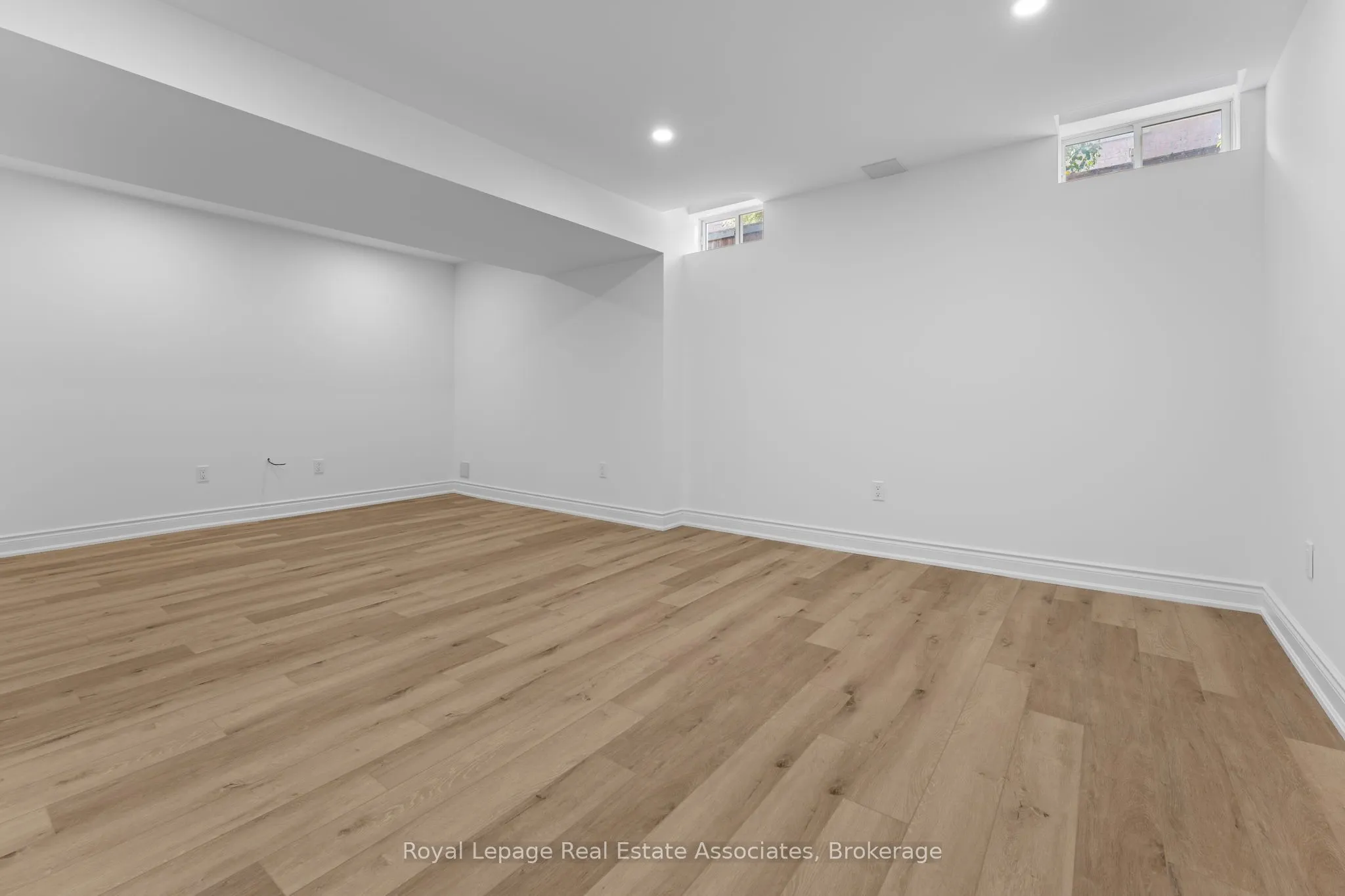 8 Sierra Crescent