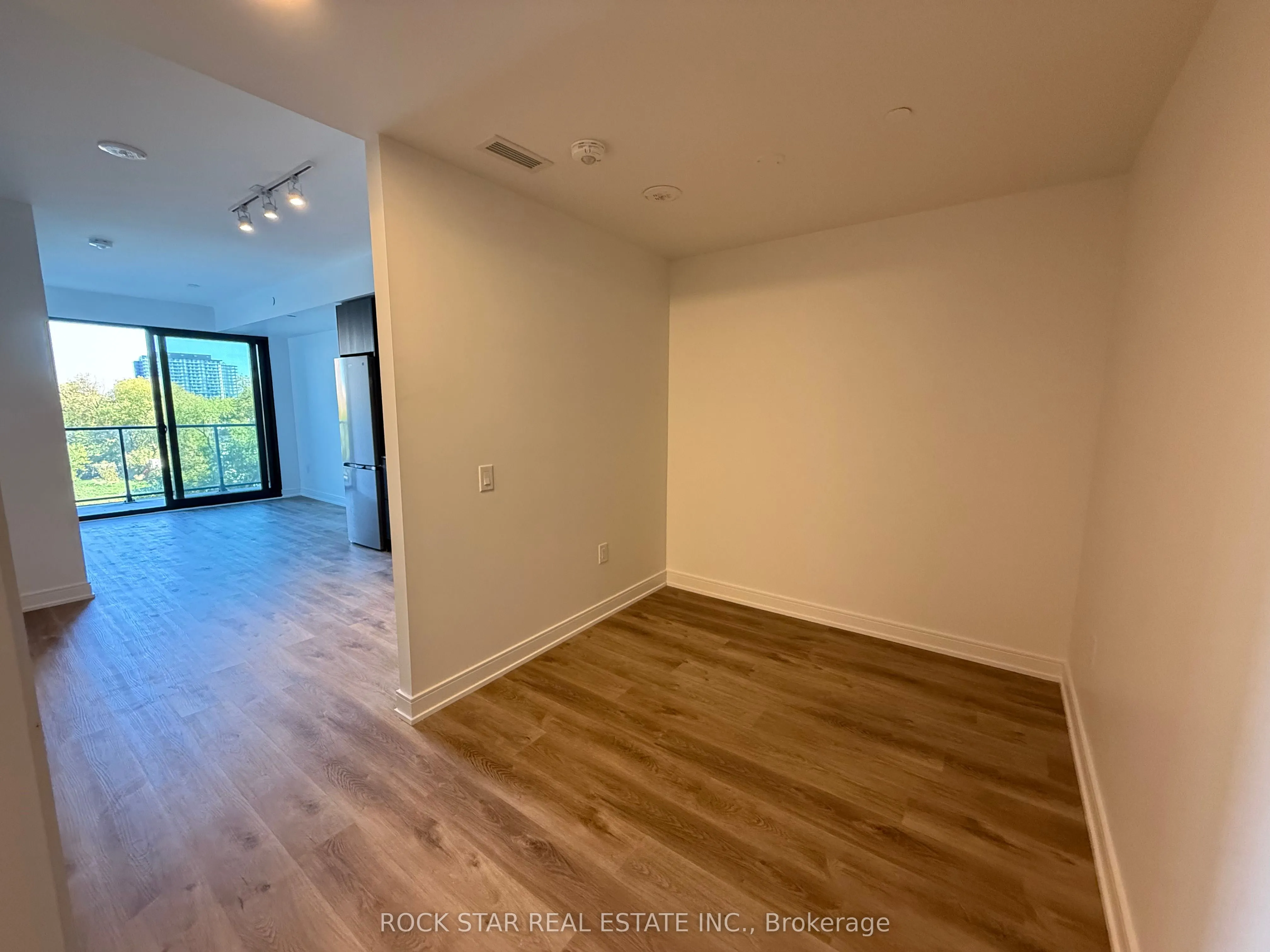 3009 Novar Road, #329