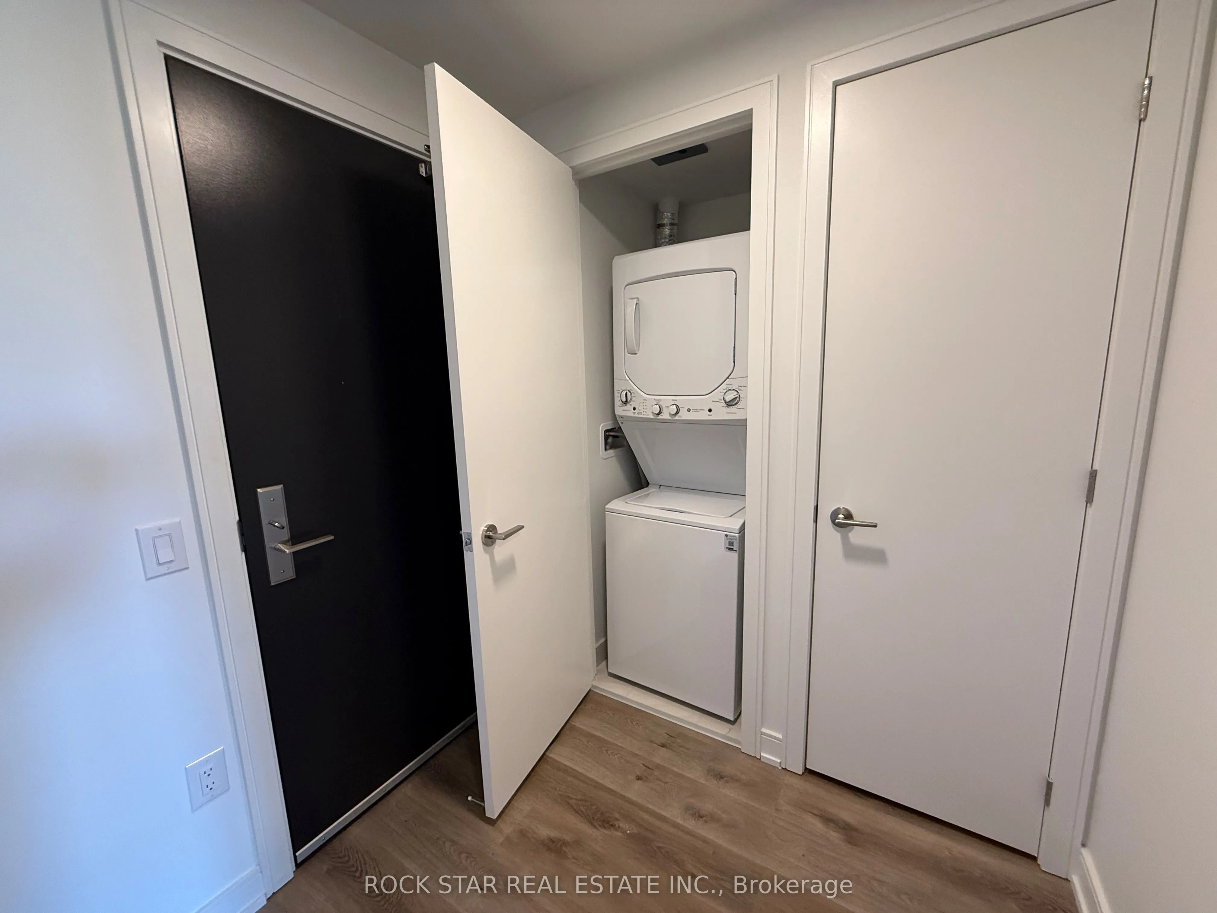 3009 Novar Road, #329