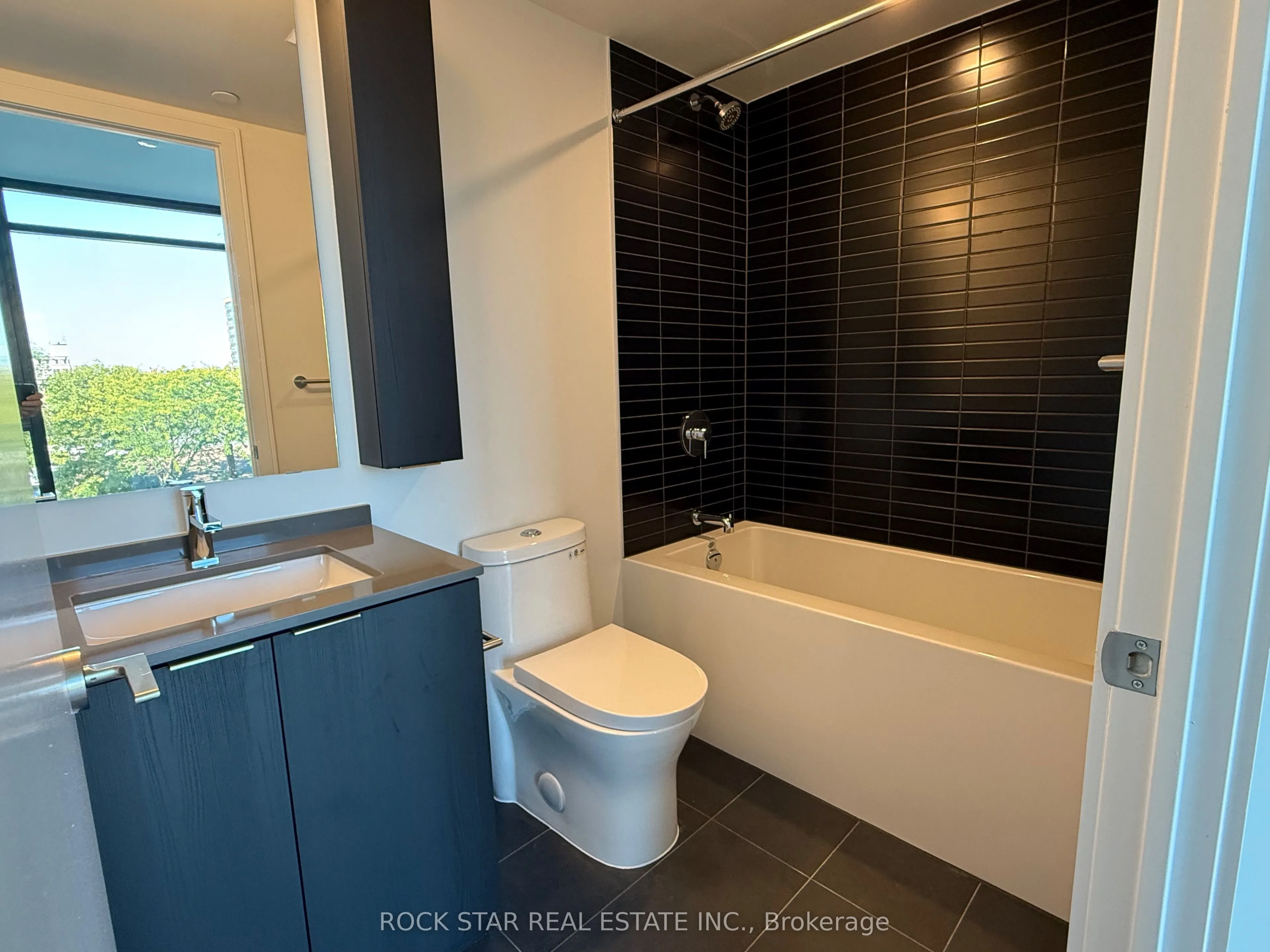3009 Novar Road, #329