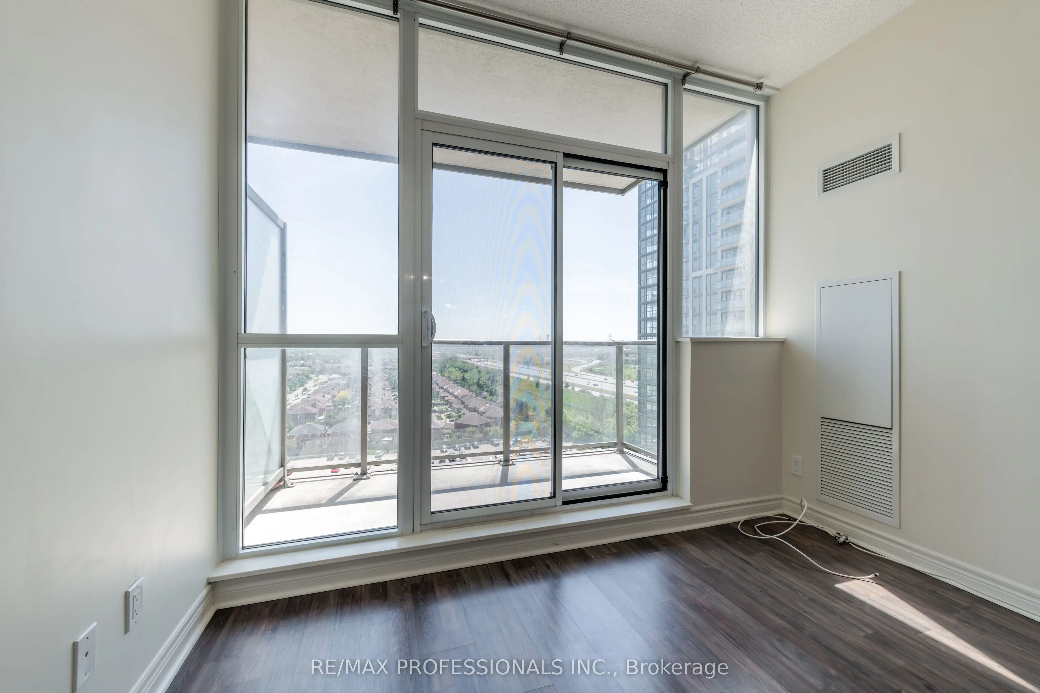 339 Rathburn Road, #1511