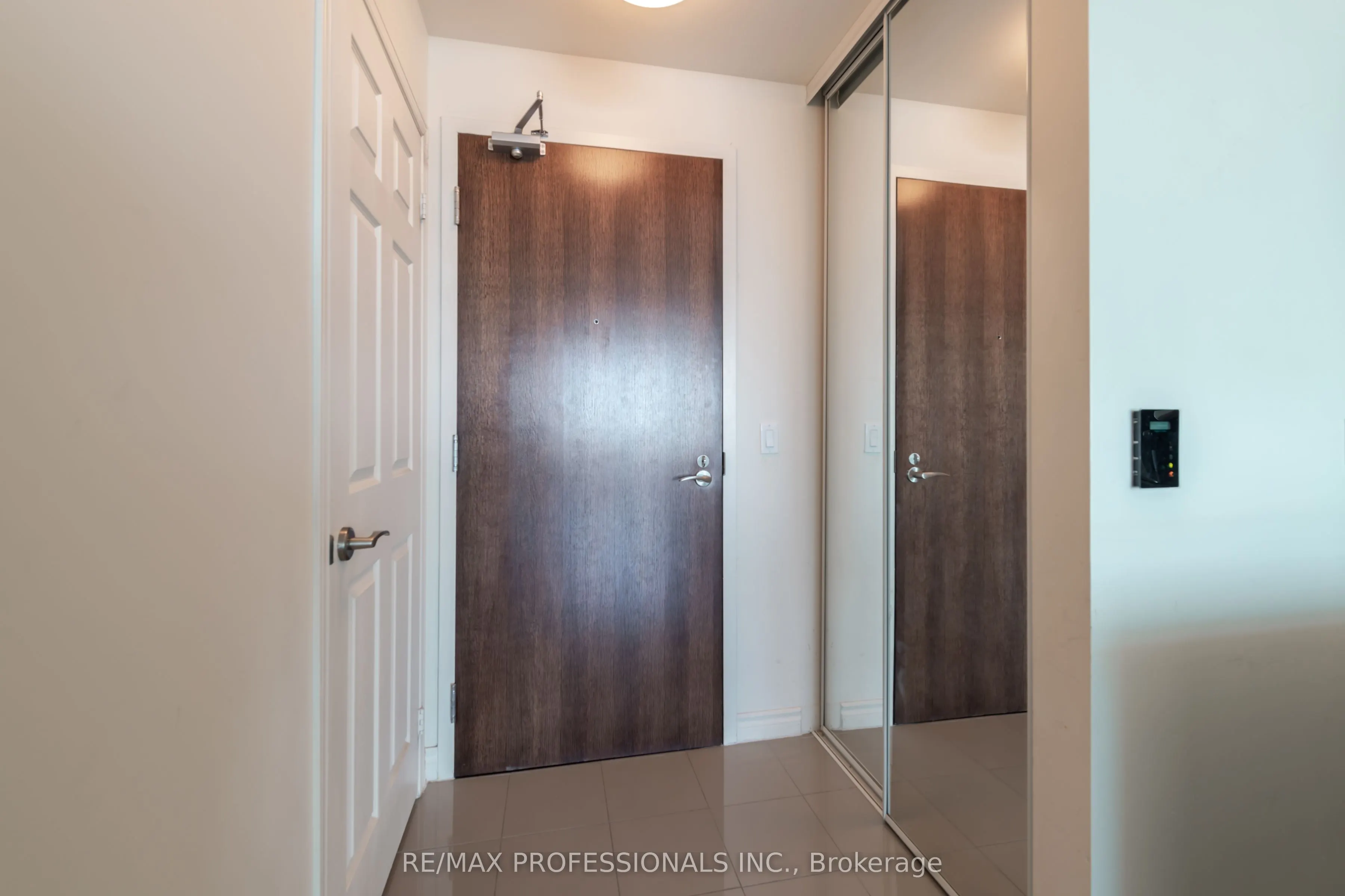 339 Rathburn Road, #1511