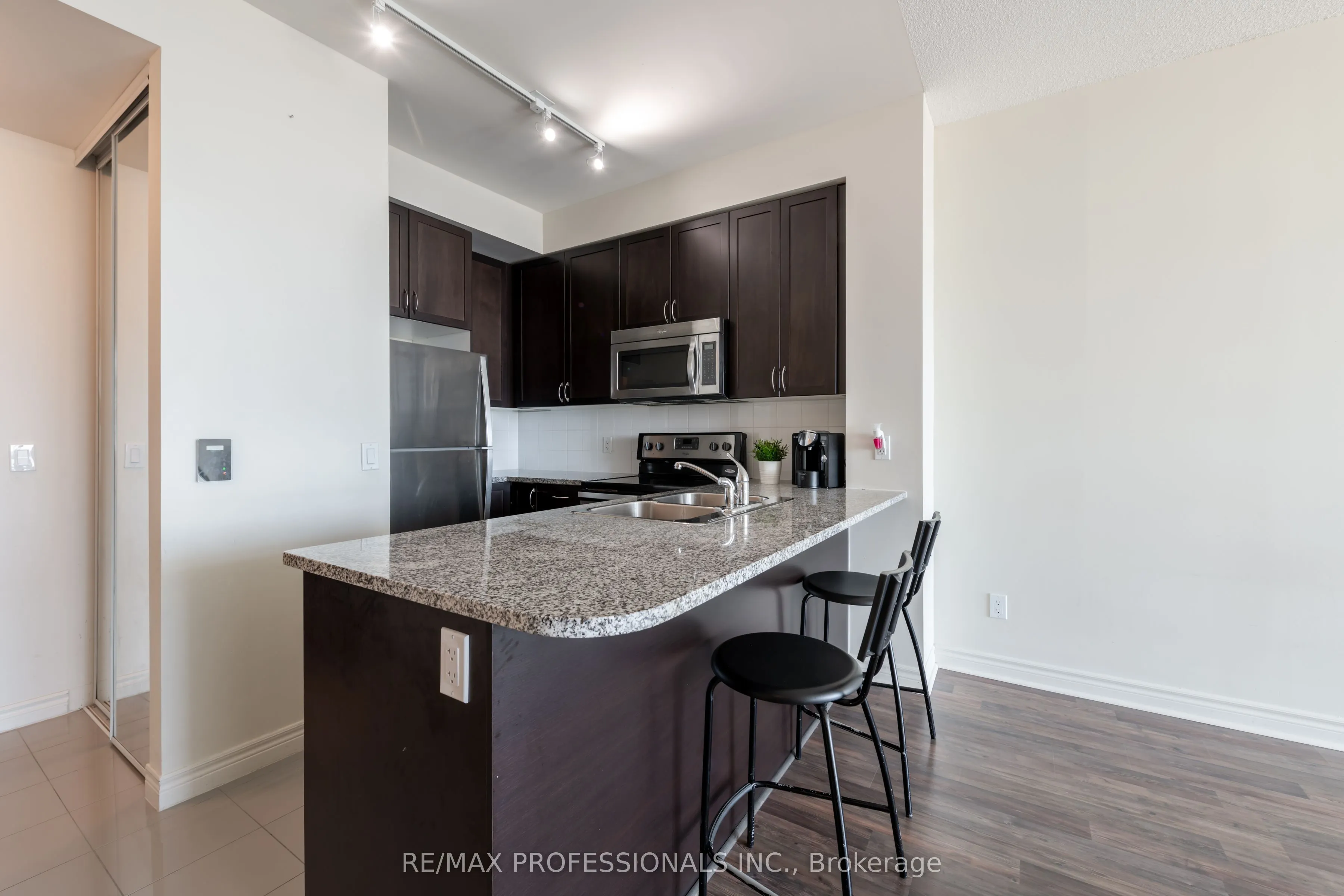339 Rathburn Road, #1511