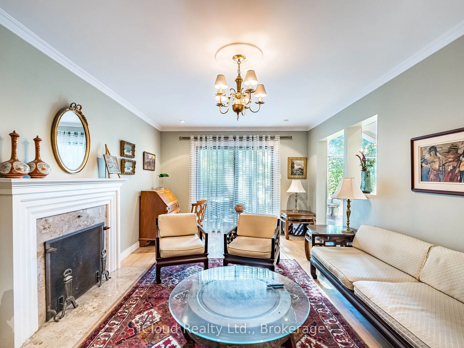1529 Ballyclare Drive
