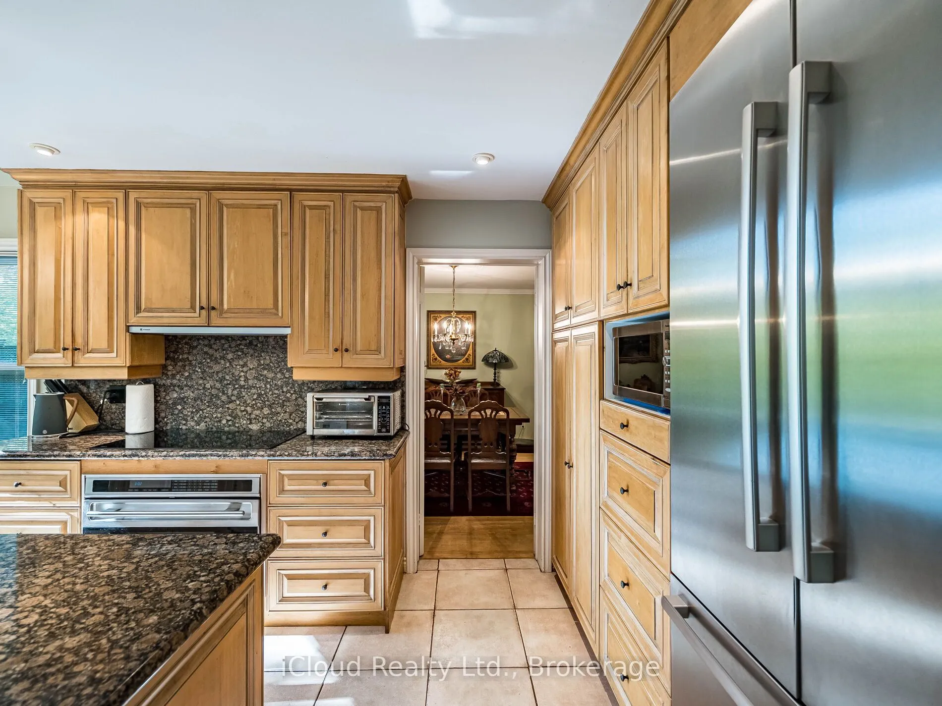 1529 Ballyclare Drive