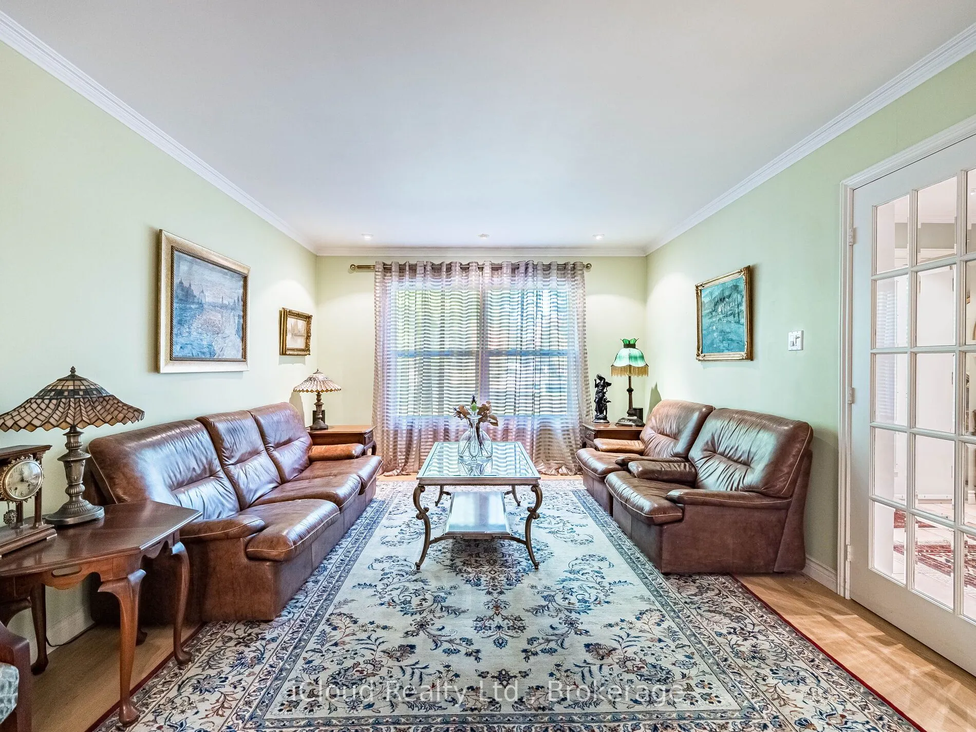 1529 Ballyclare Drive