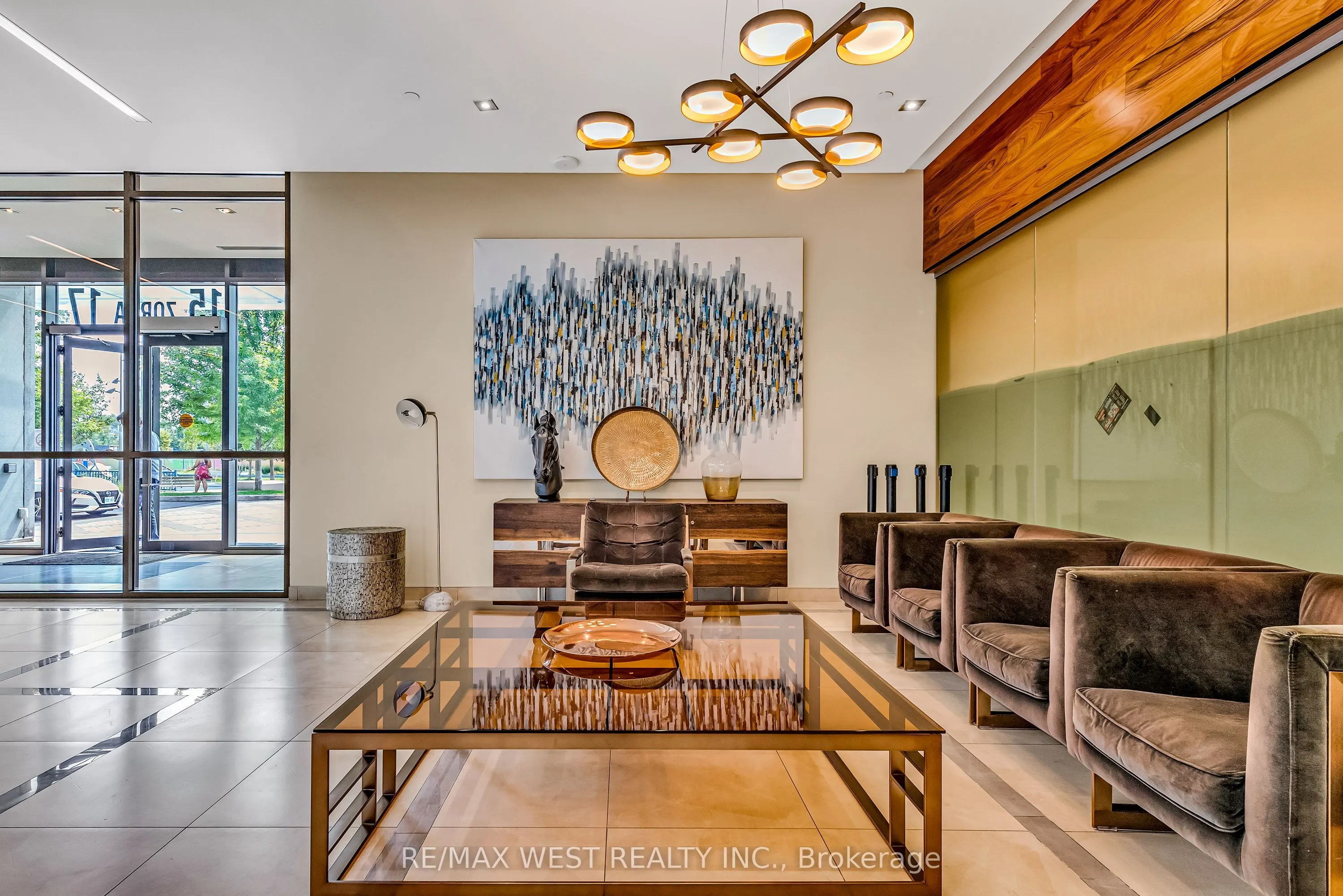 15 Zorra Street, #8