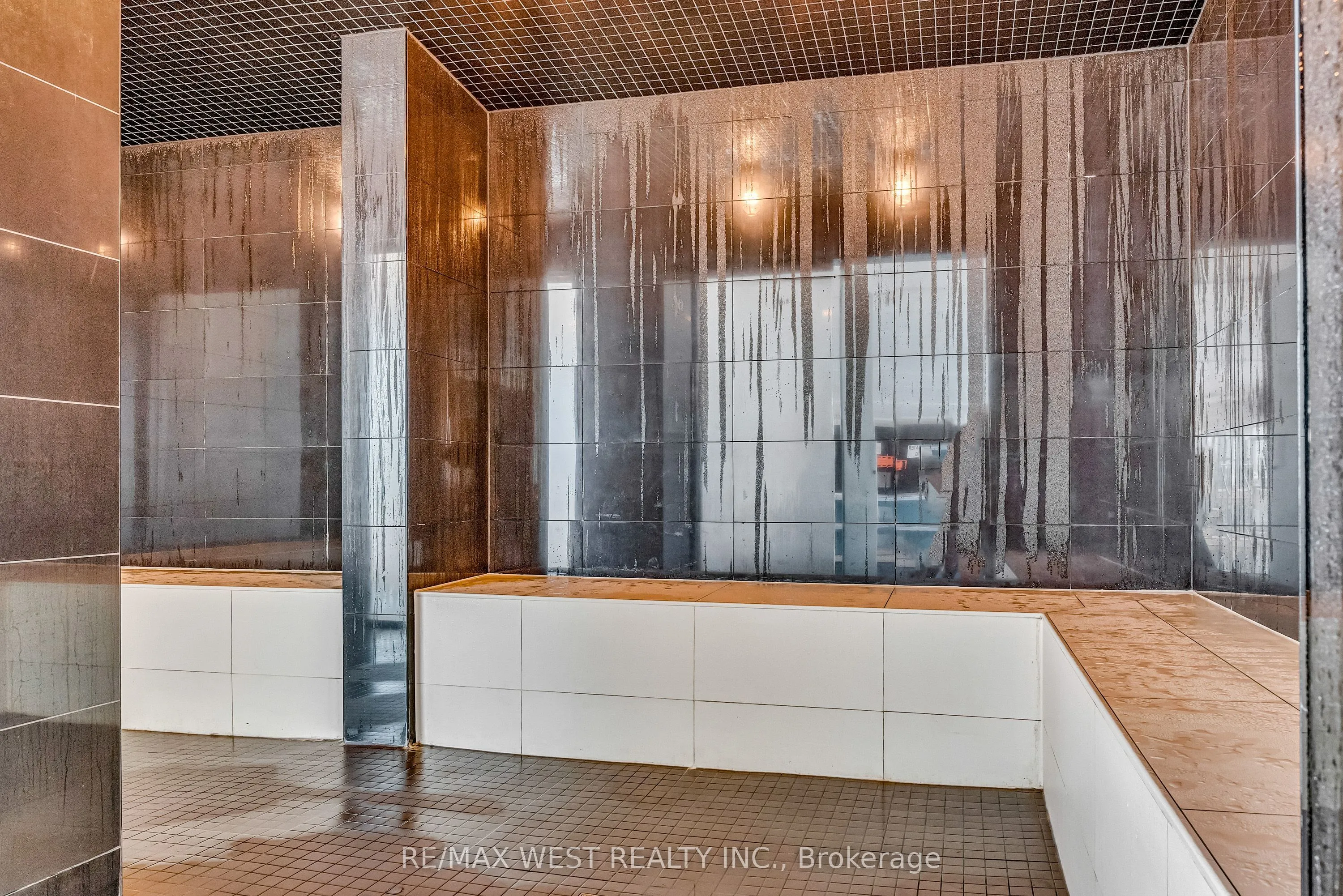 15 Zorra Street, #8