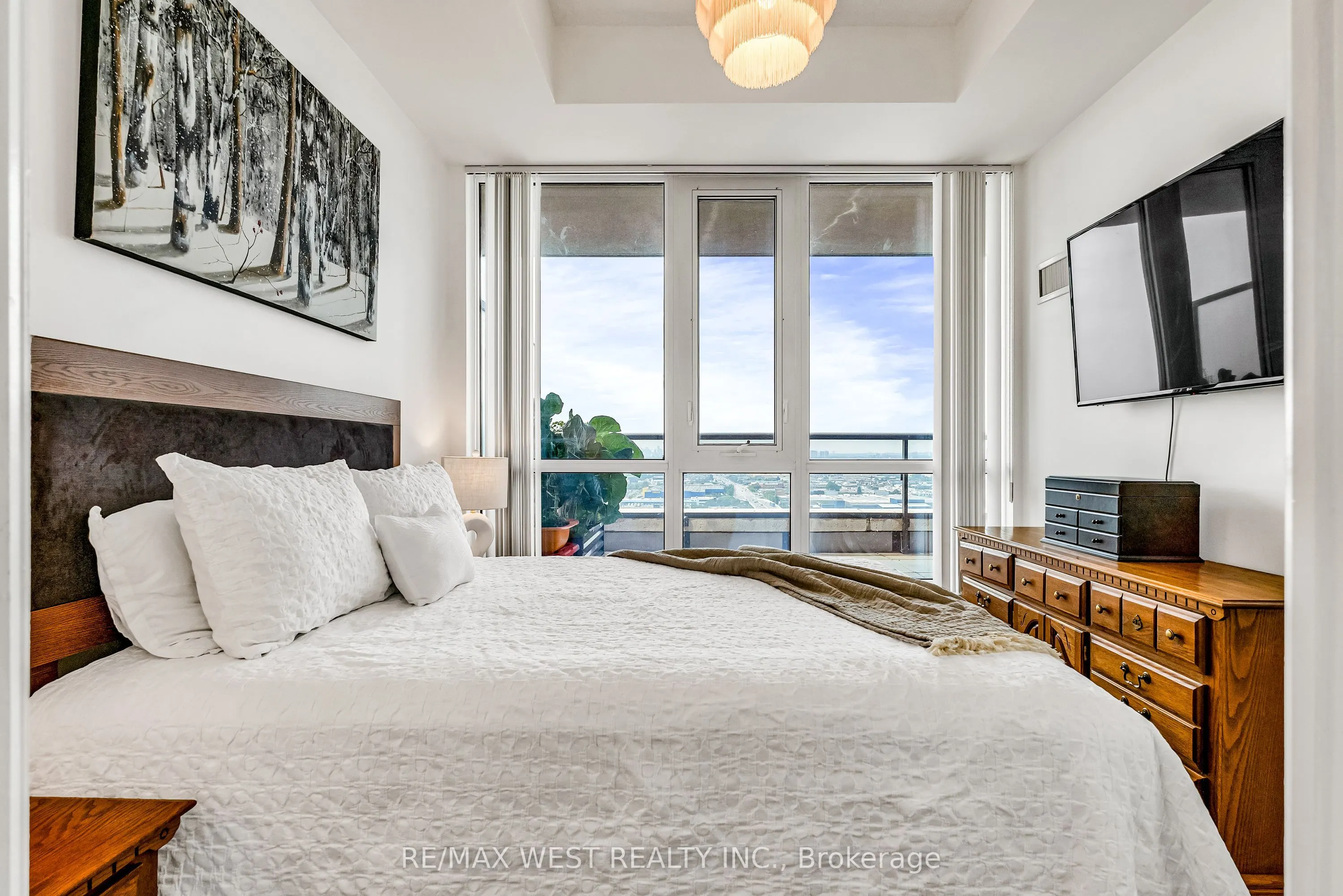 15 Zorra Street, #8
