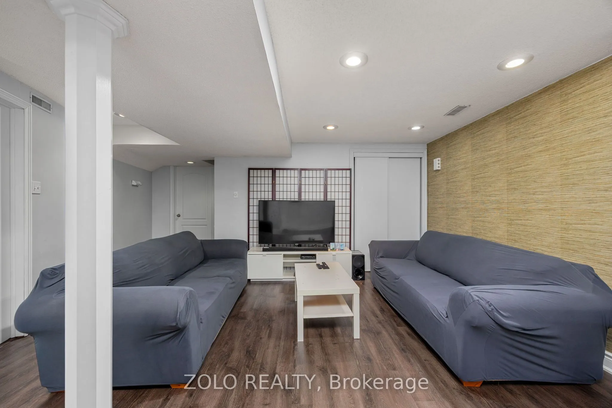 49 Sandyshores Drive