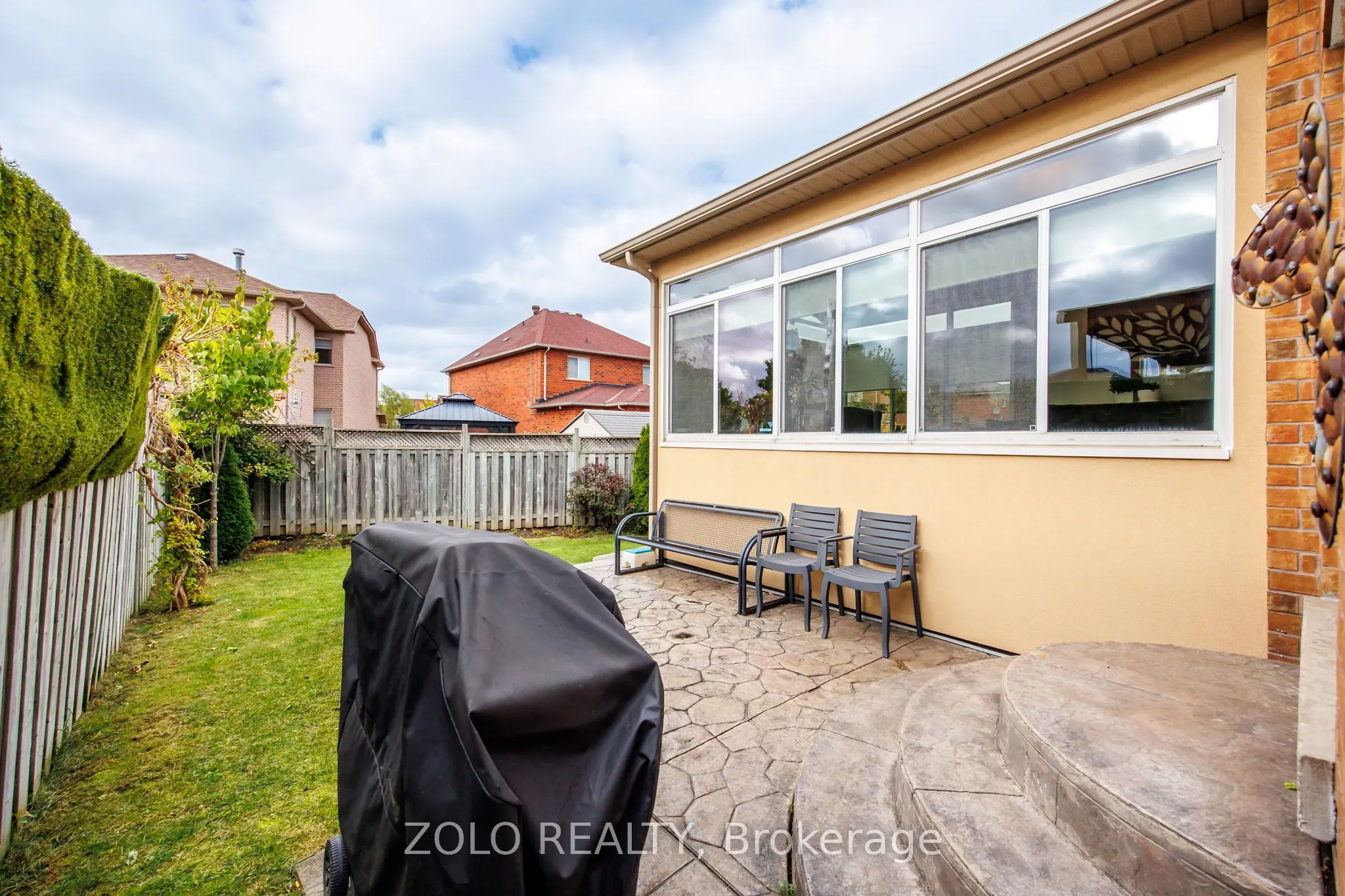 49 Sandyshores Drive