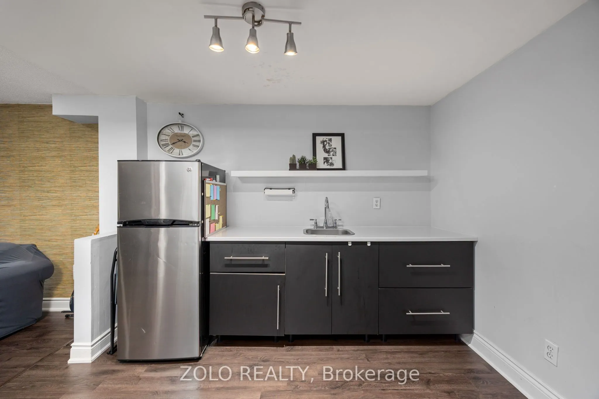 49 Sandyshores Drive