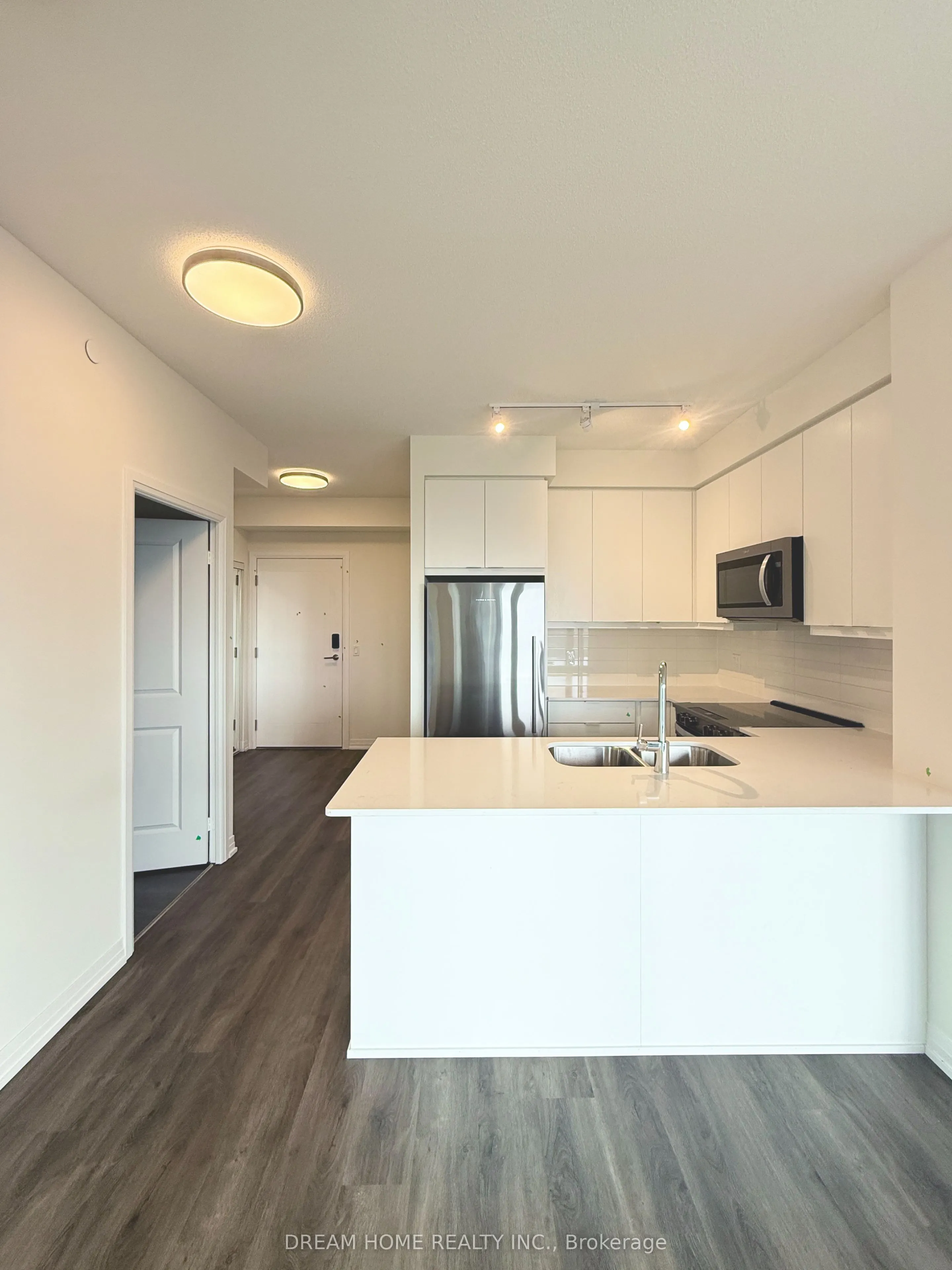 15 Watergarden Drive, #2304