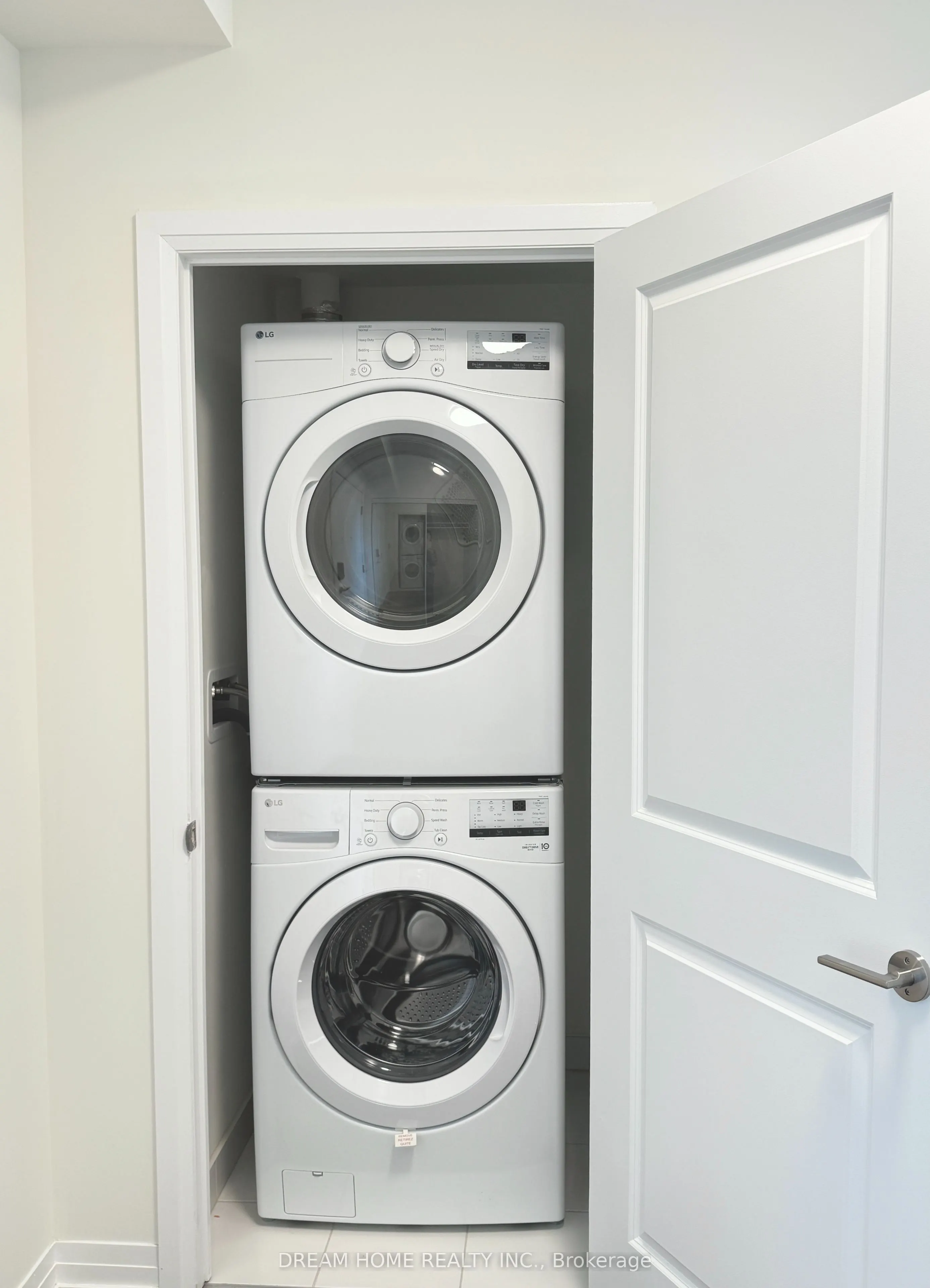 15 Watergarden Drive, #2304