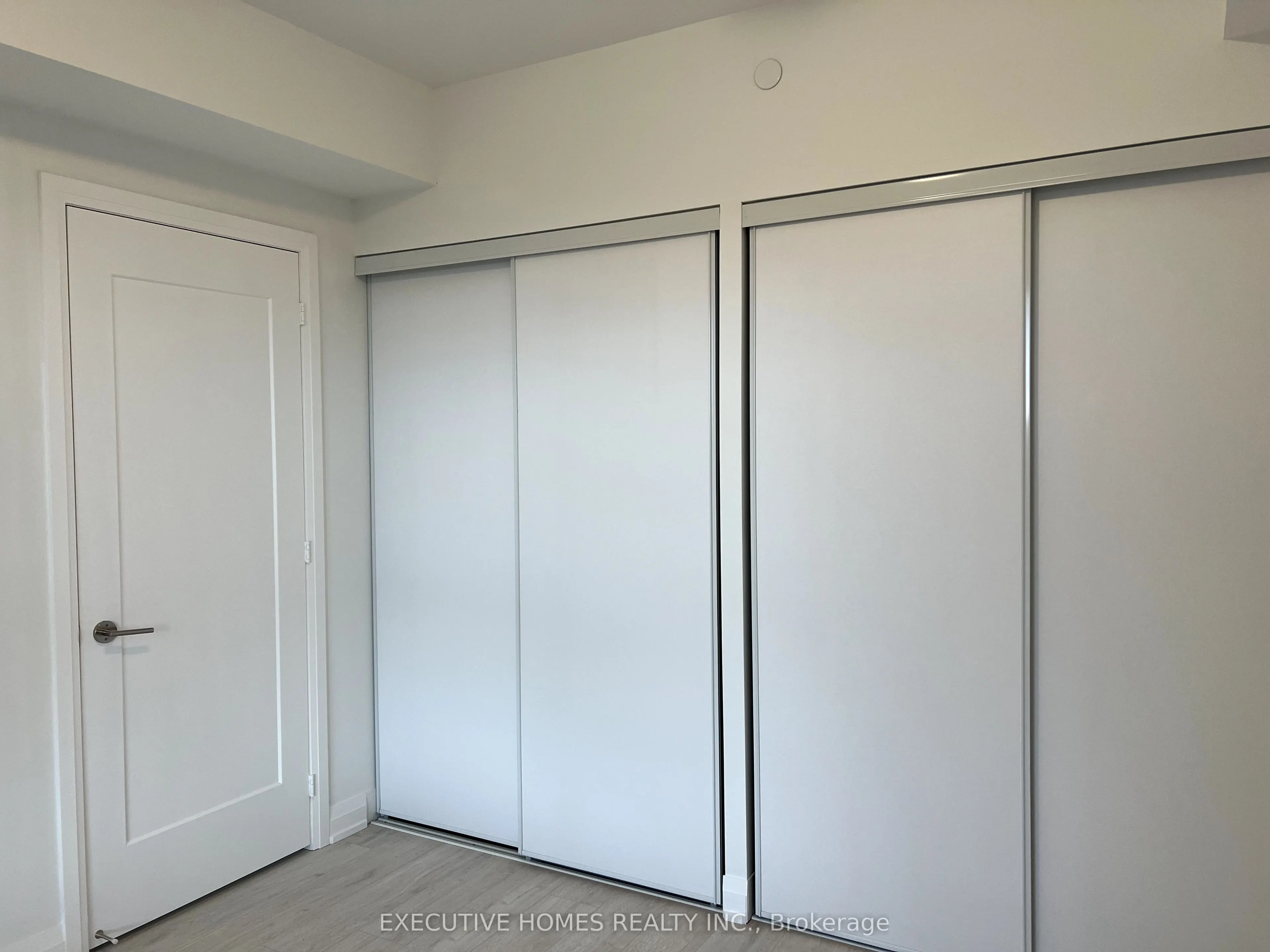 421 Silver Maple Road, #427