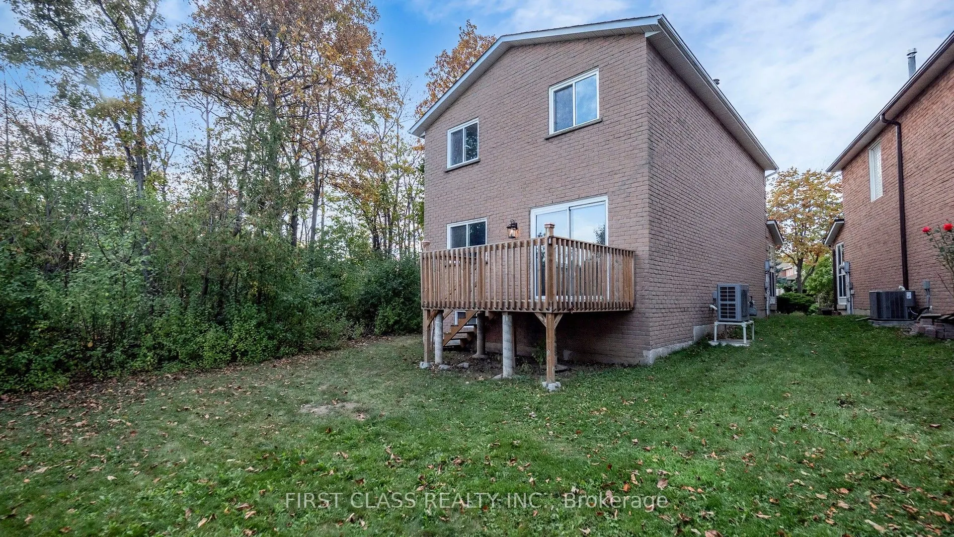 1180 Shagbark Crescent